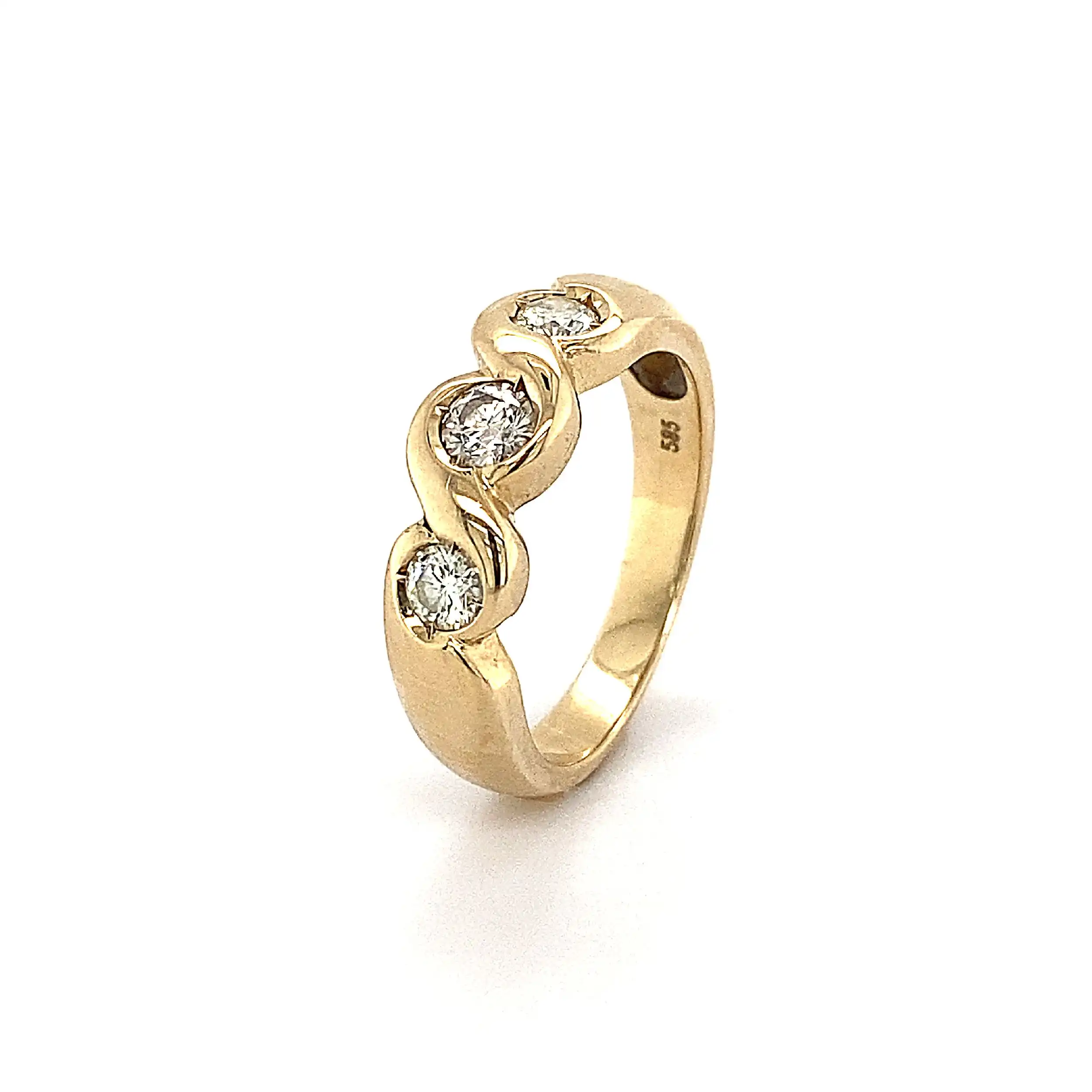 Ring Gelbgold mit Brillanten Ring Gelbgold mit Brillanten