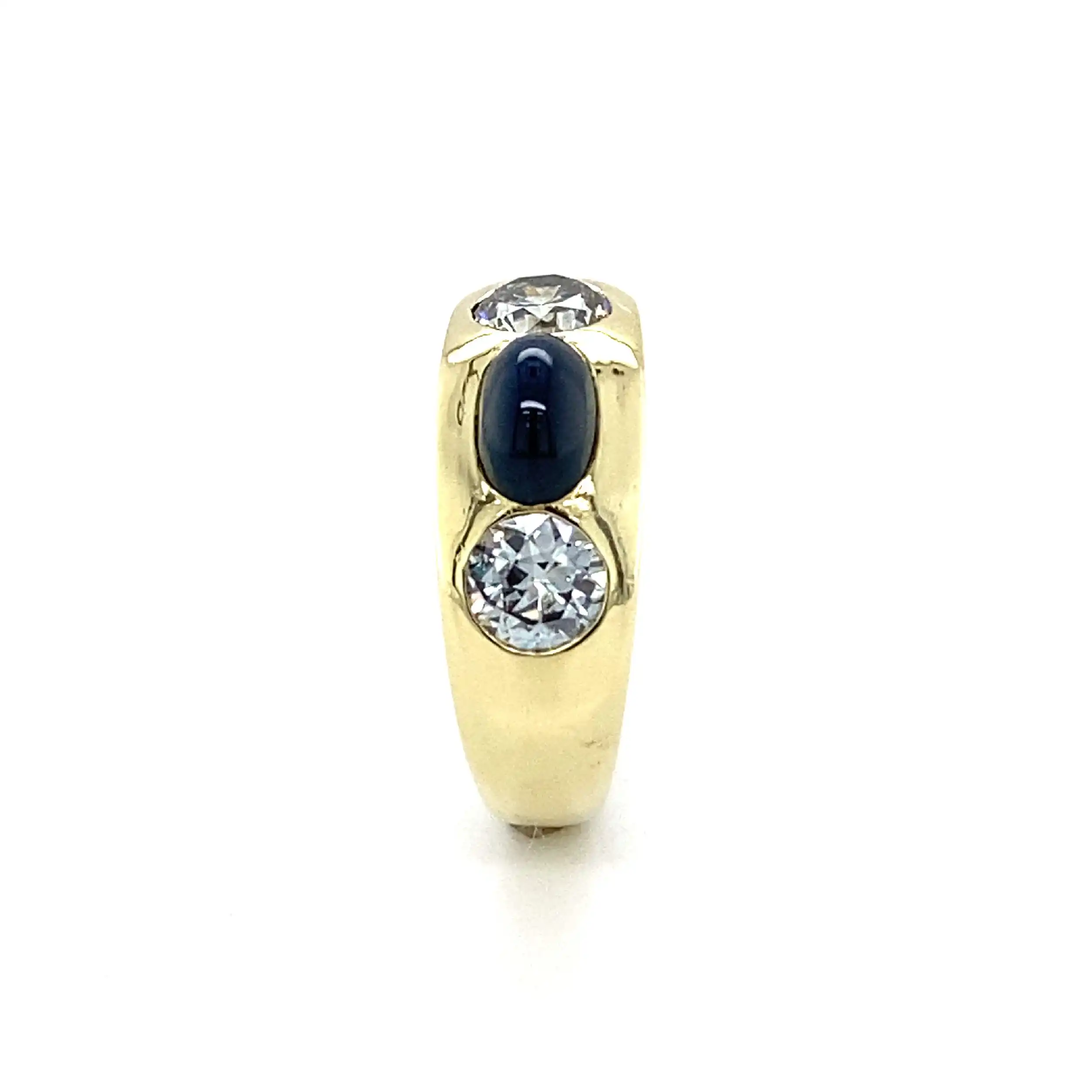 Ring Gelbgold mit Saphir Cabochon & Brillanten