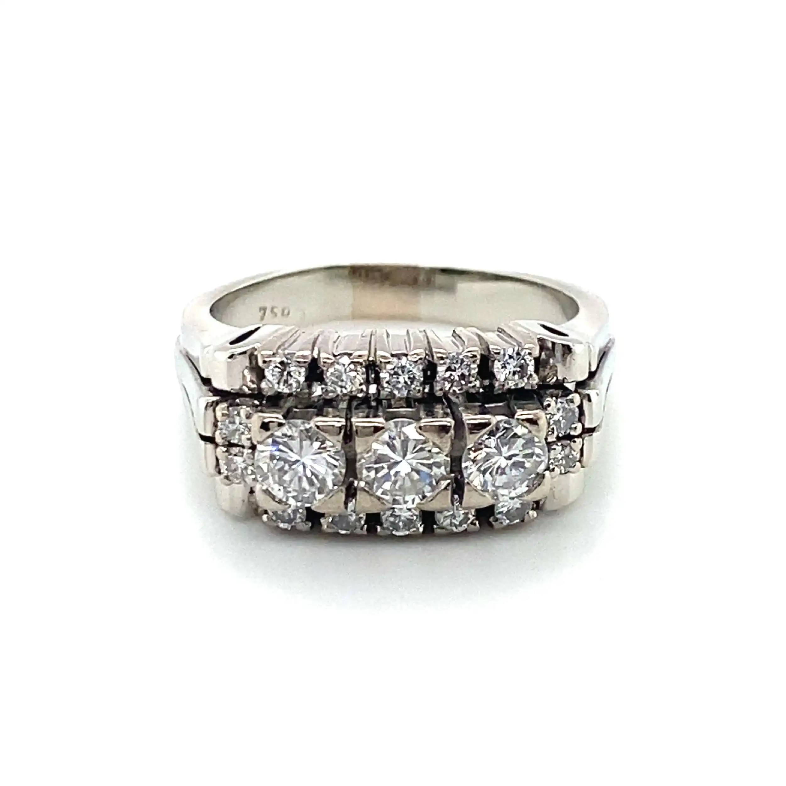 Ring Weißgold mit 17 Brillanten Ring Weißgold mit 17 Brillanten