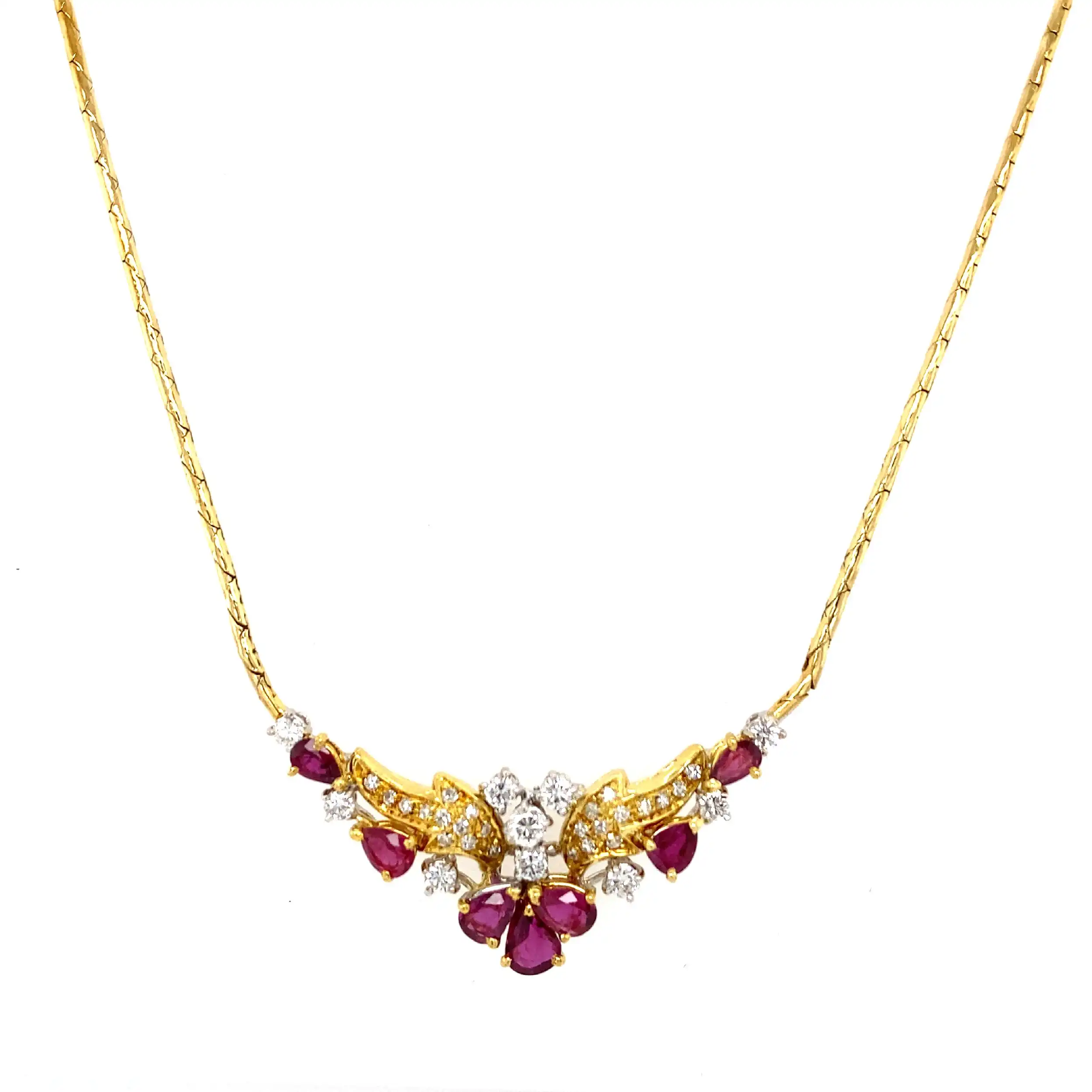 Collier Gelbgold mit Rubinen, Brillanten und Diamanten, mit Expertise von EPL Collier Gelbgold mit Rubinen, Brillanten und Diamanten, mit Expertise von EPL