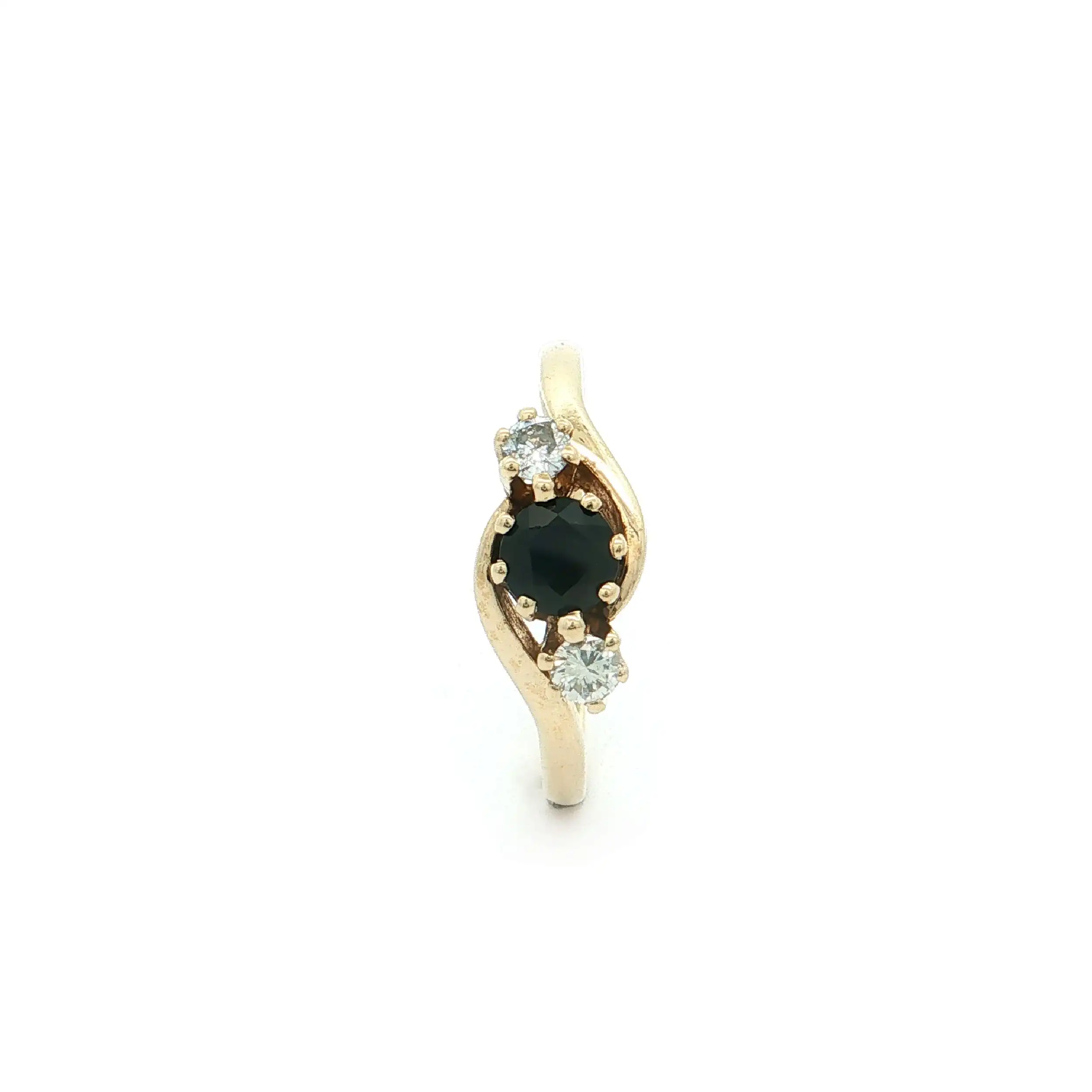 Ring Gelbgold mit Saphir und Brillanten Ring Gelbgold mit Saphir und Brillanten