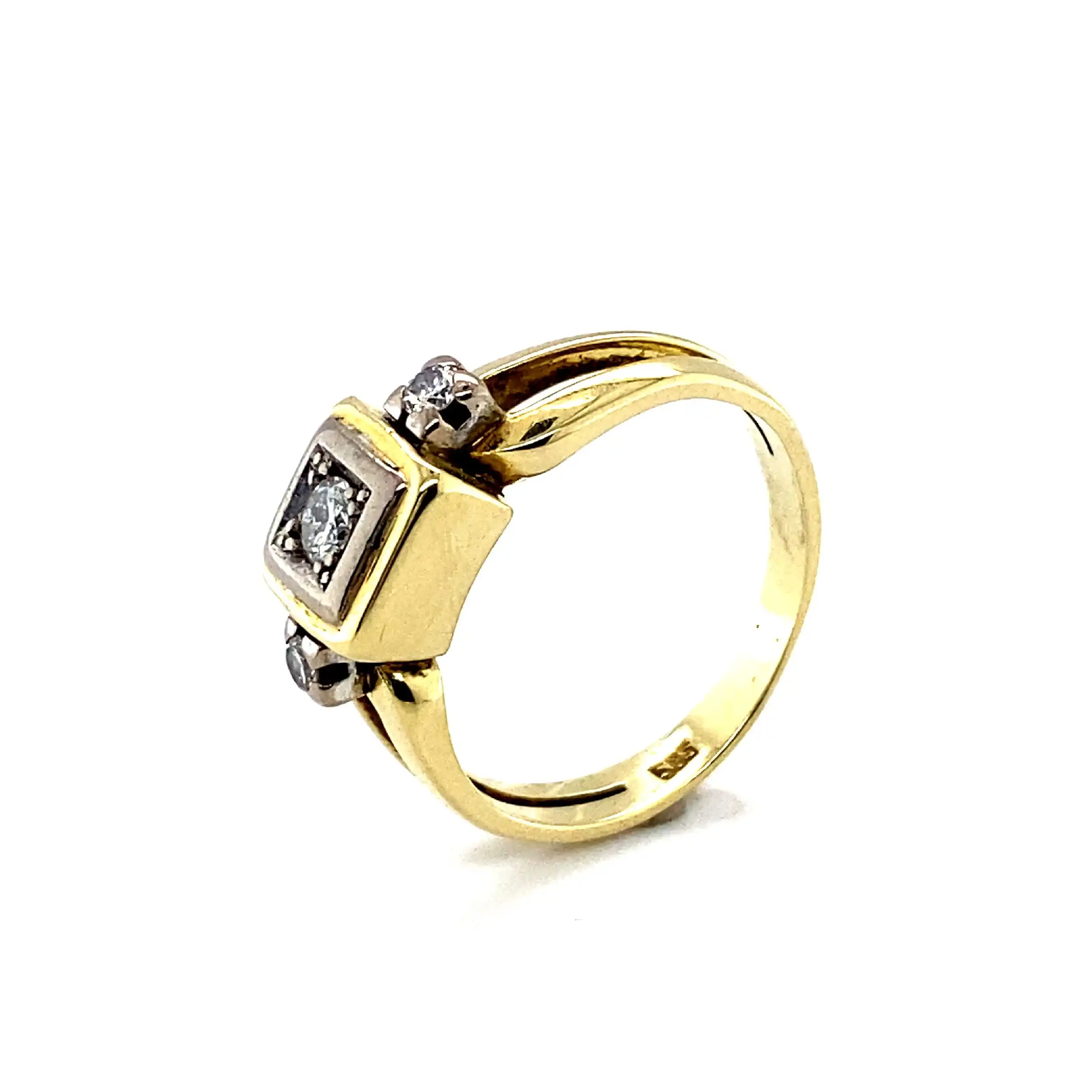 Ring Gelbgold mit 3 Brillanten Ring Gelbgold mit 3 Brillanten