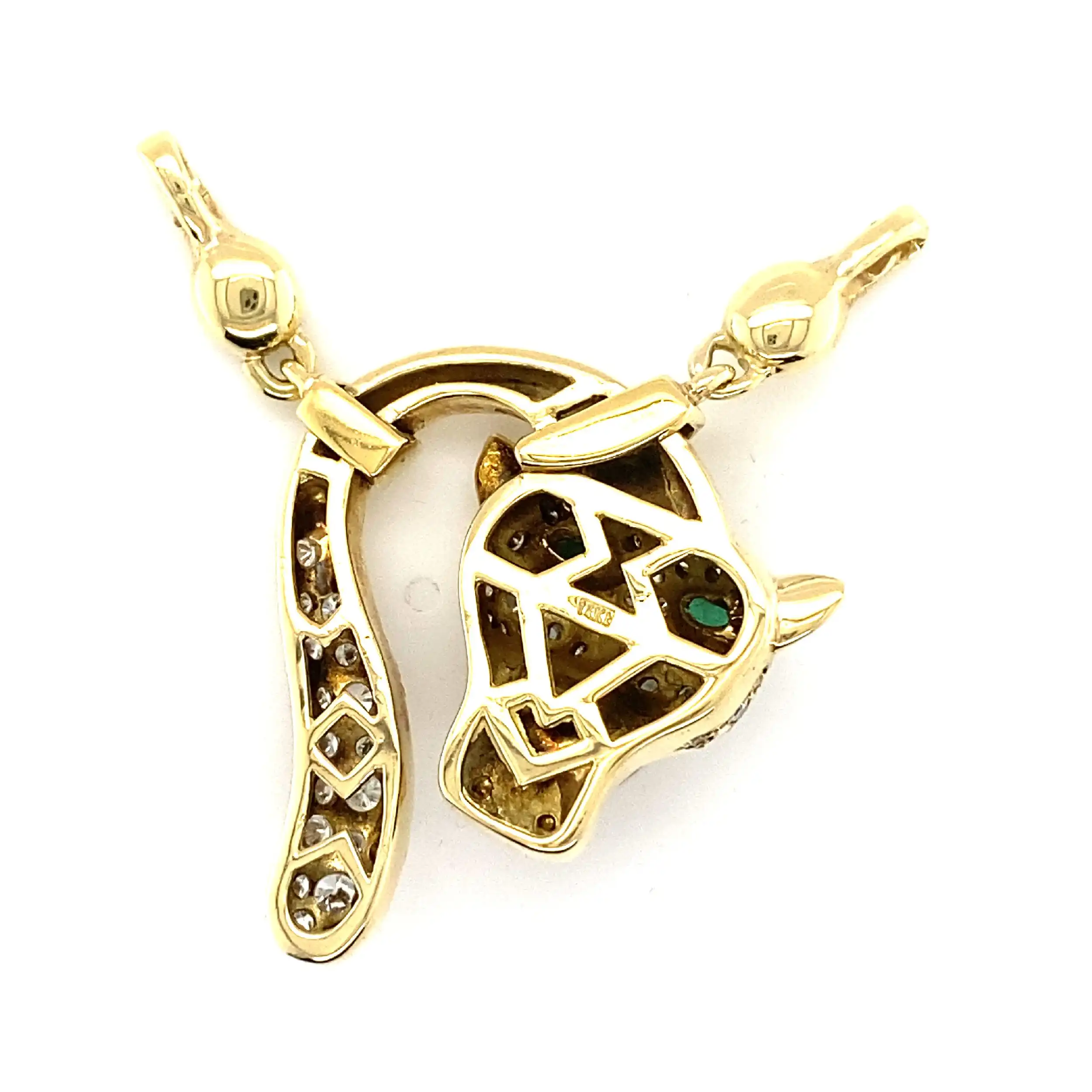 Anhänger Gelbgold Panther mit Smaragden & Brillanten Anhänger Gelbgold Panther mit Smaragden & Brillanten
