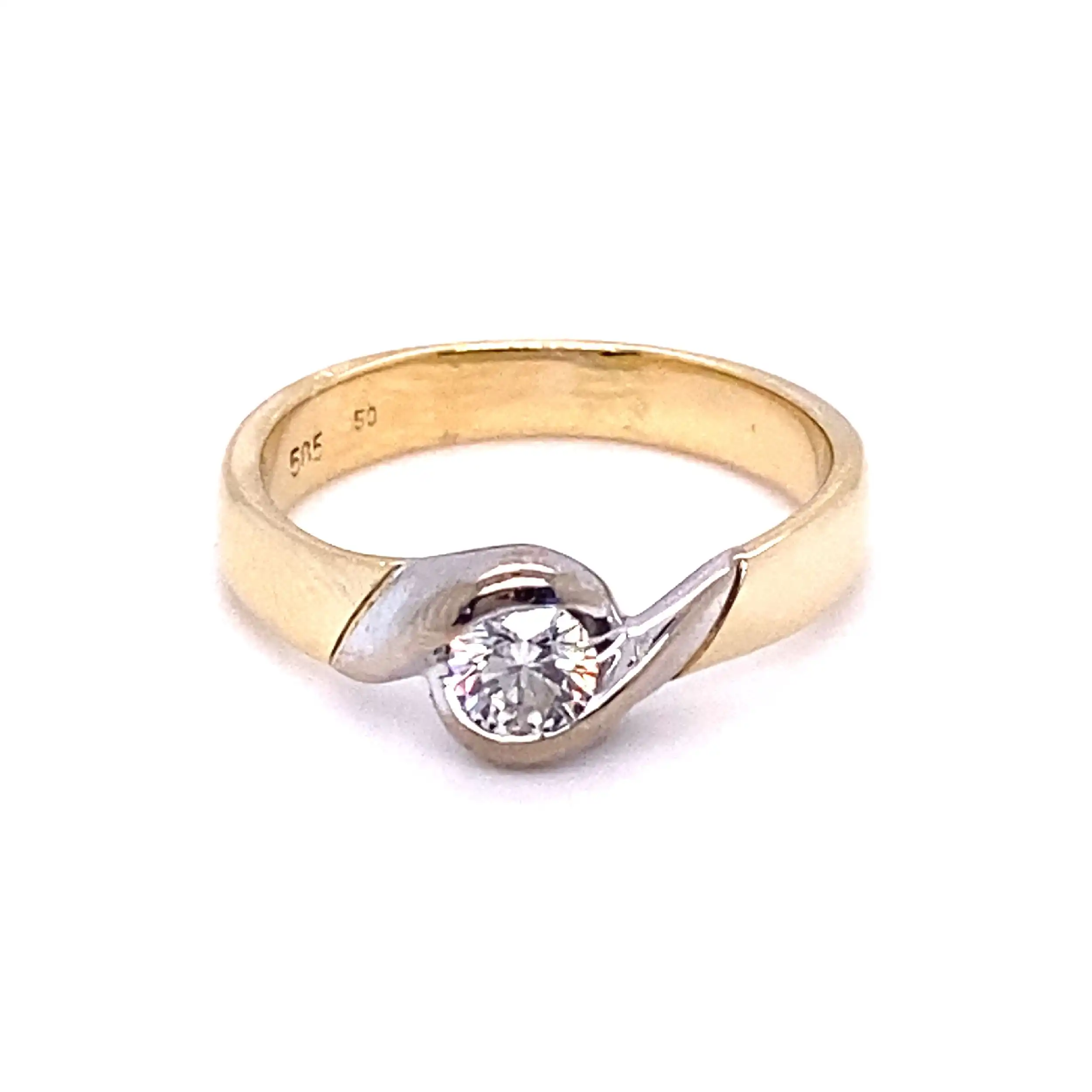 Ring bicolor mit Solitär Brillant Ring bicolor mit Solitär Brillant