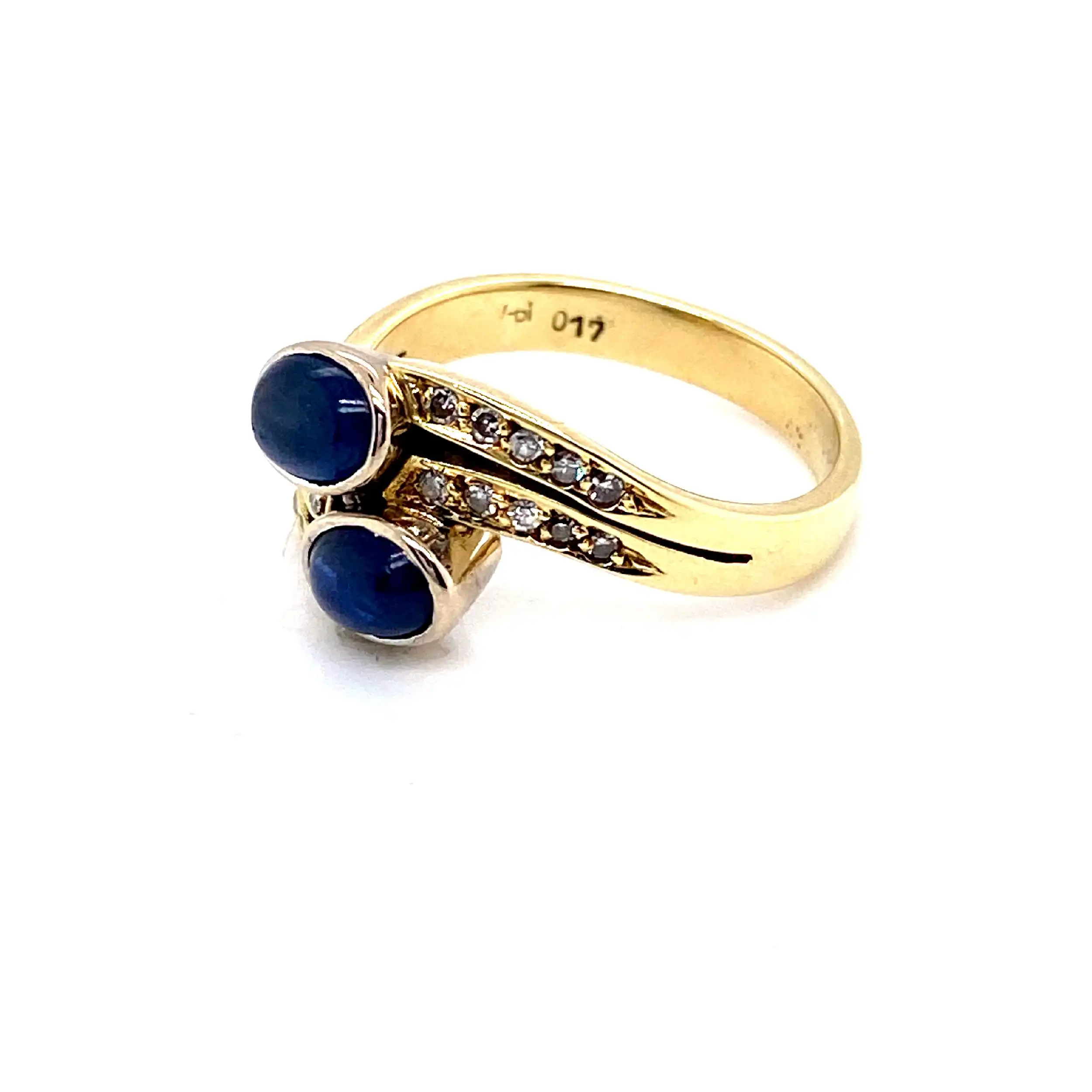 Ring Gelbgold mit Diamanten und Saphiren Cabochon Ring Gelbgold mit Diamanten und Saphiren Cabochon