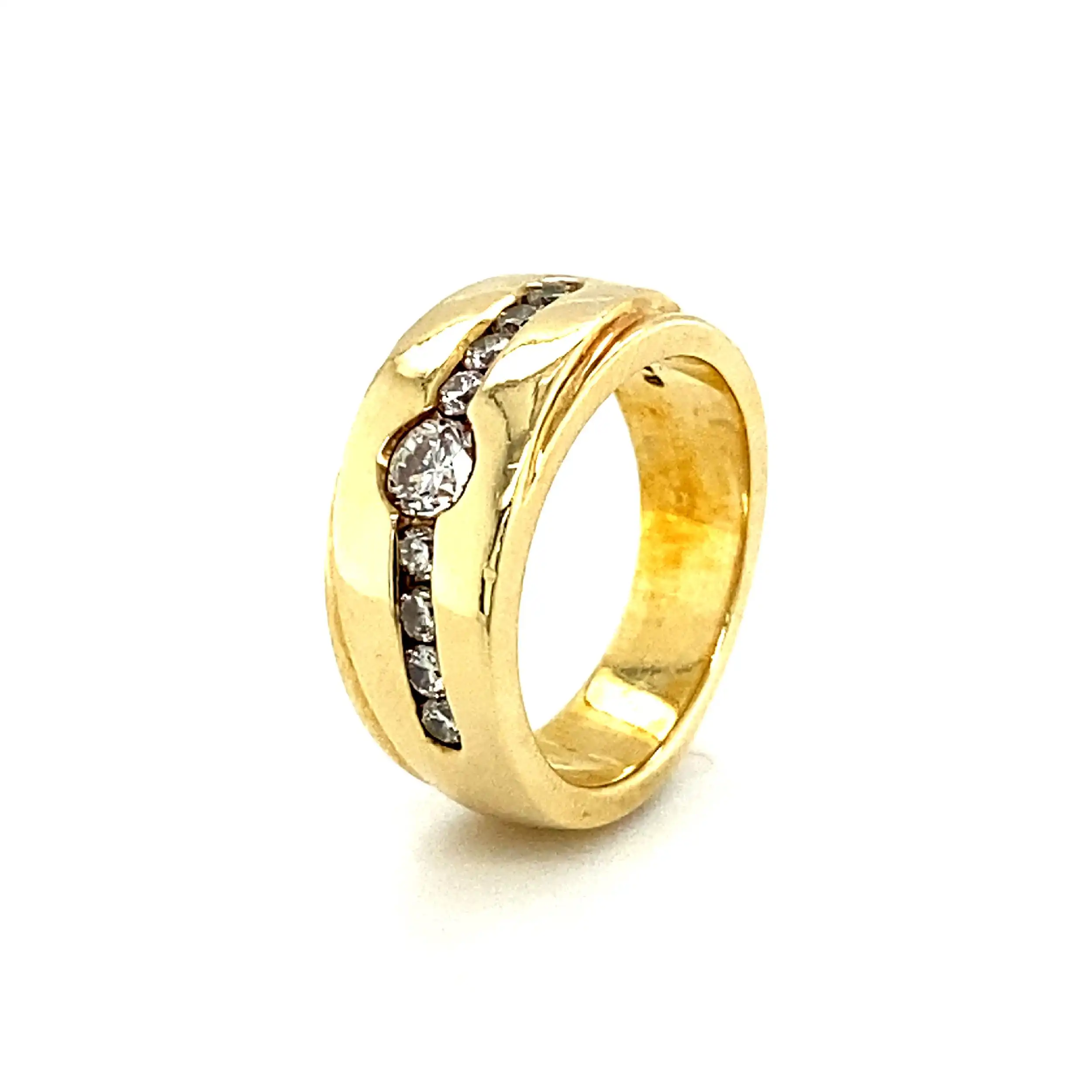 Ring Gelbgold mit Brillanten mit 0,44 graviert Ring Gelbgold mit Brillanten mit 0,44 graviert
