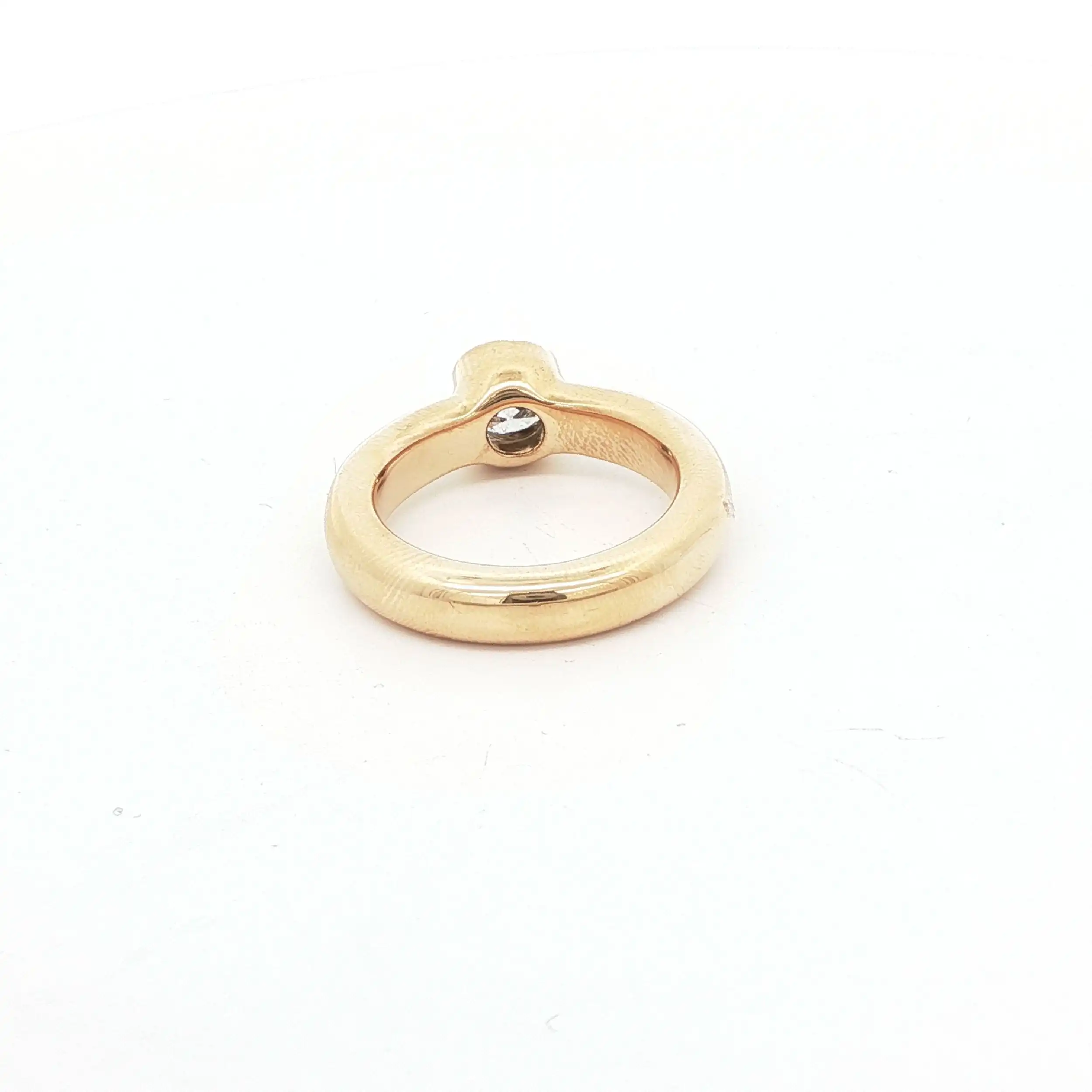 Ring Gelbgold mit Brillant Solitär