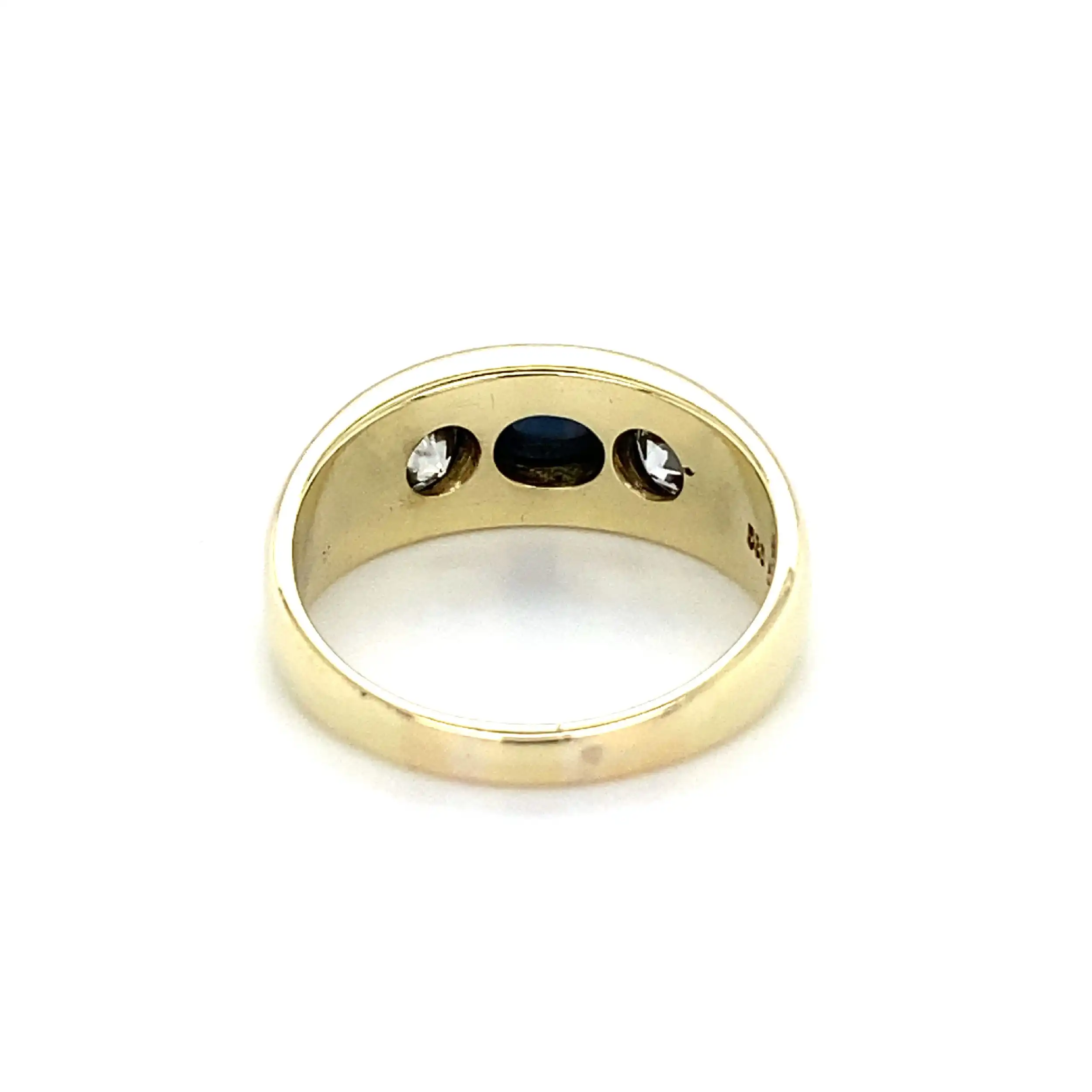 Ring Gelbgold mit Saphir Cabochon & Brillanten