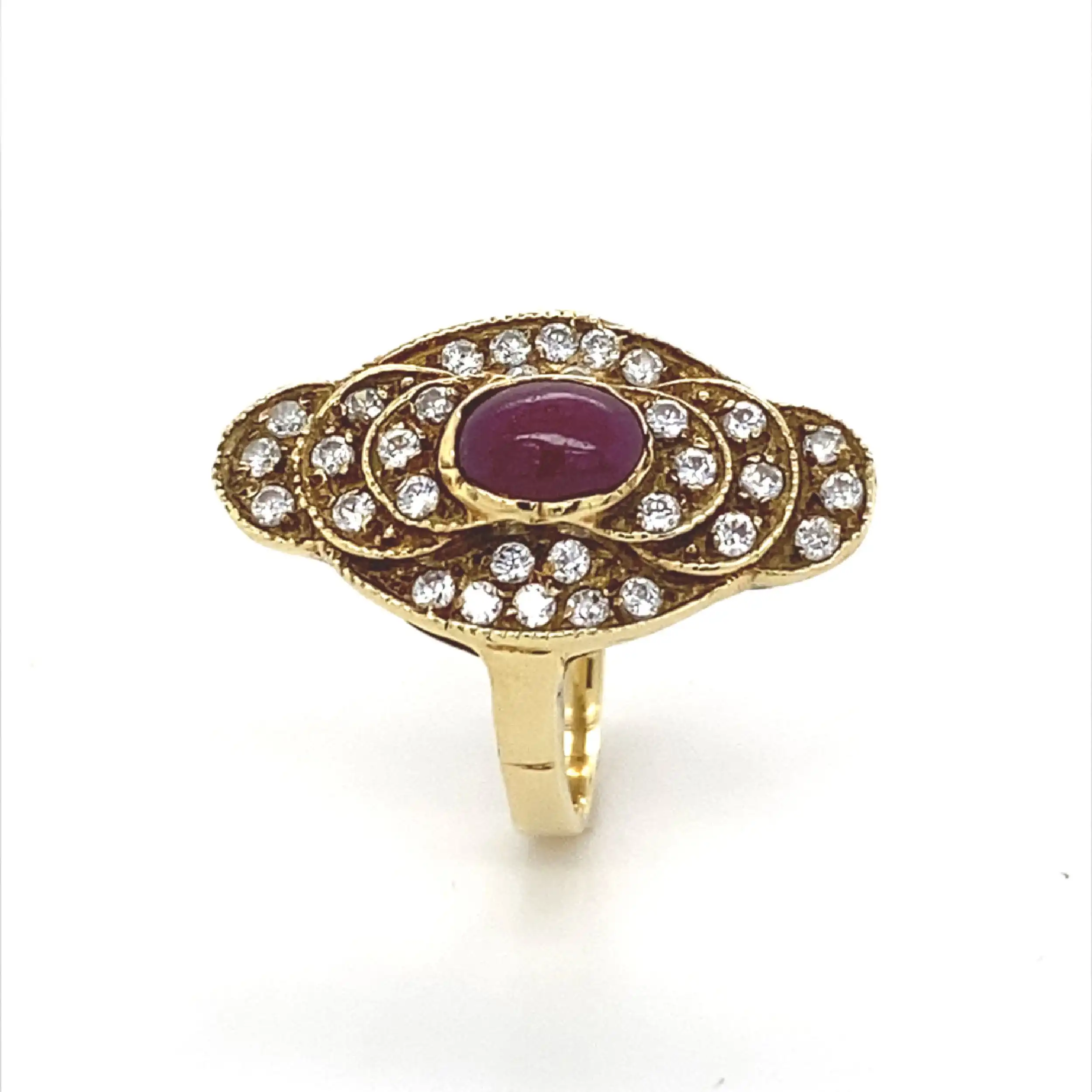 Ring Gelbgold mit Zirkonia und rotem Farbstein Ring Gelbgold mit Zirkonia und rotem Farbstein