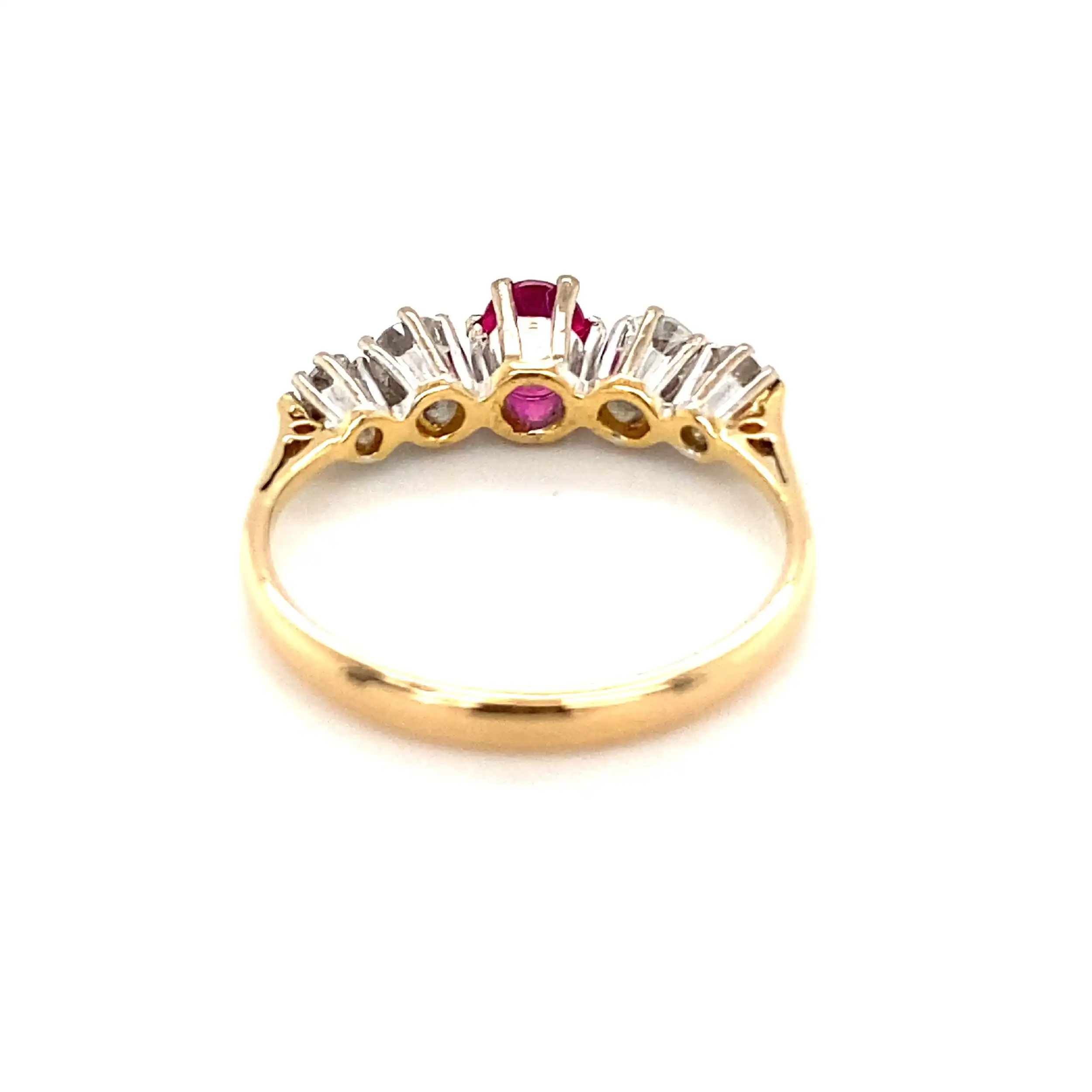 Ring Bicolor mit Rubin & Brillanten Ring Bicolor mit Rubin & Brillanten