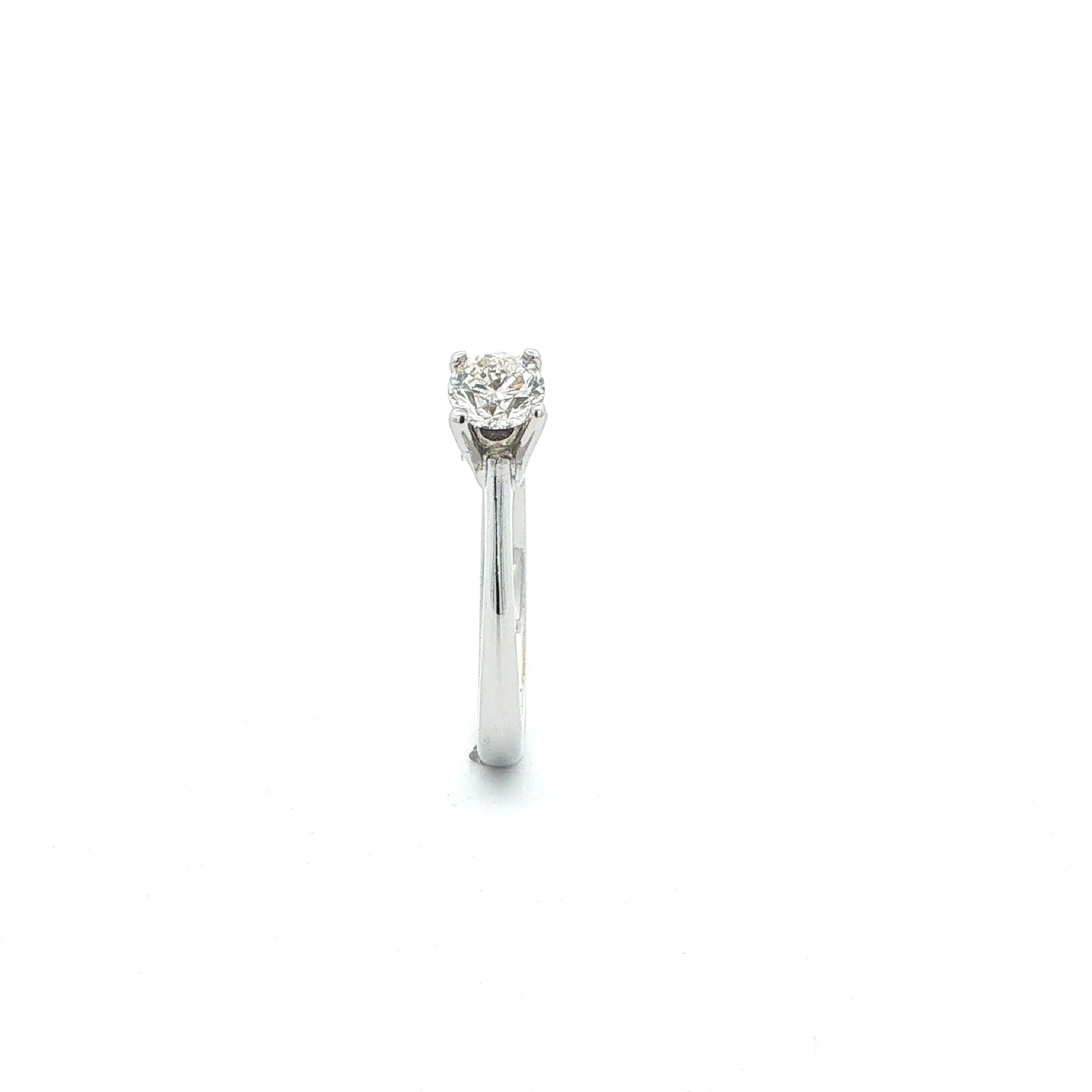 Ring Weißgold mit Brillant Ring Weißgold mit Brillant
