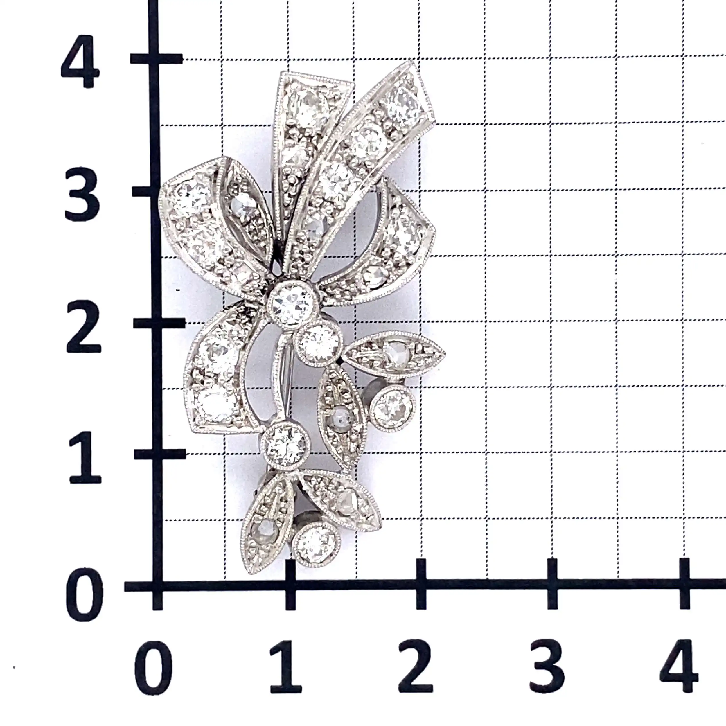 Brosche Weißgold mit Brillanten und Diamanten Brosche Weißgold mit Brillanten und Diamanten