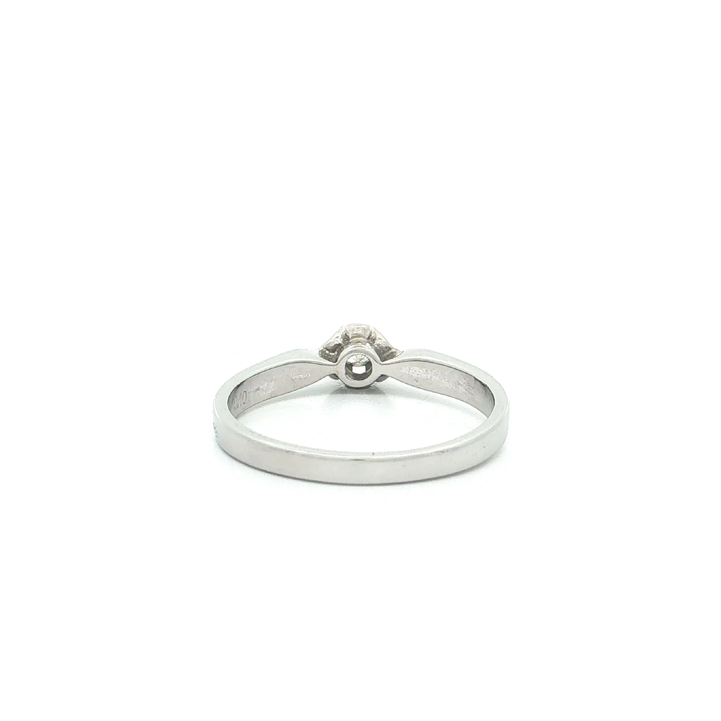 Ring Weißgold mit Brillant, graviert mit 0,10ct