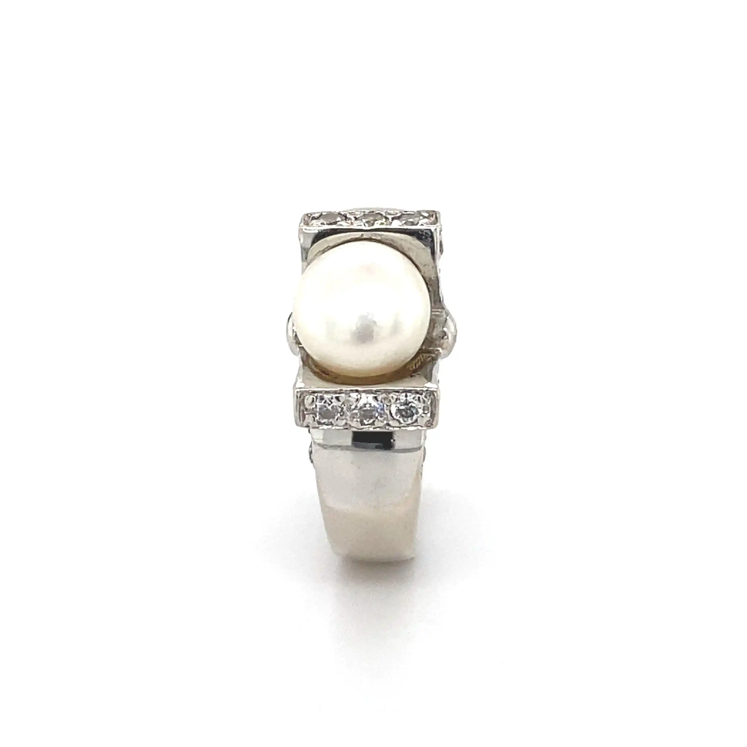 Ring Weißgold mit Perle und Zirkonia Ring Weißgold mit Perle und Zirkonia