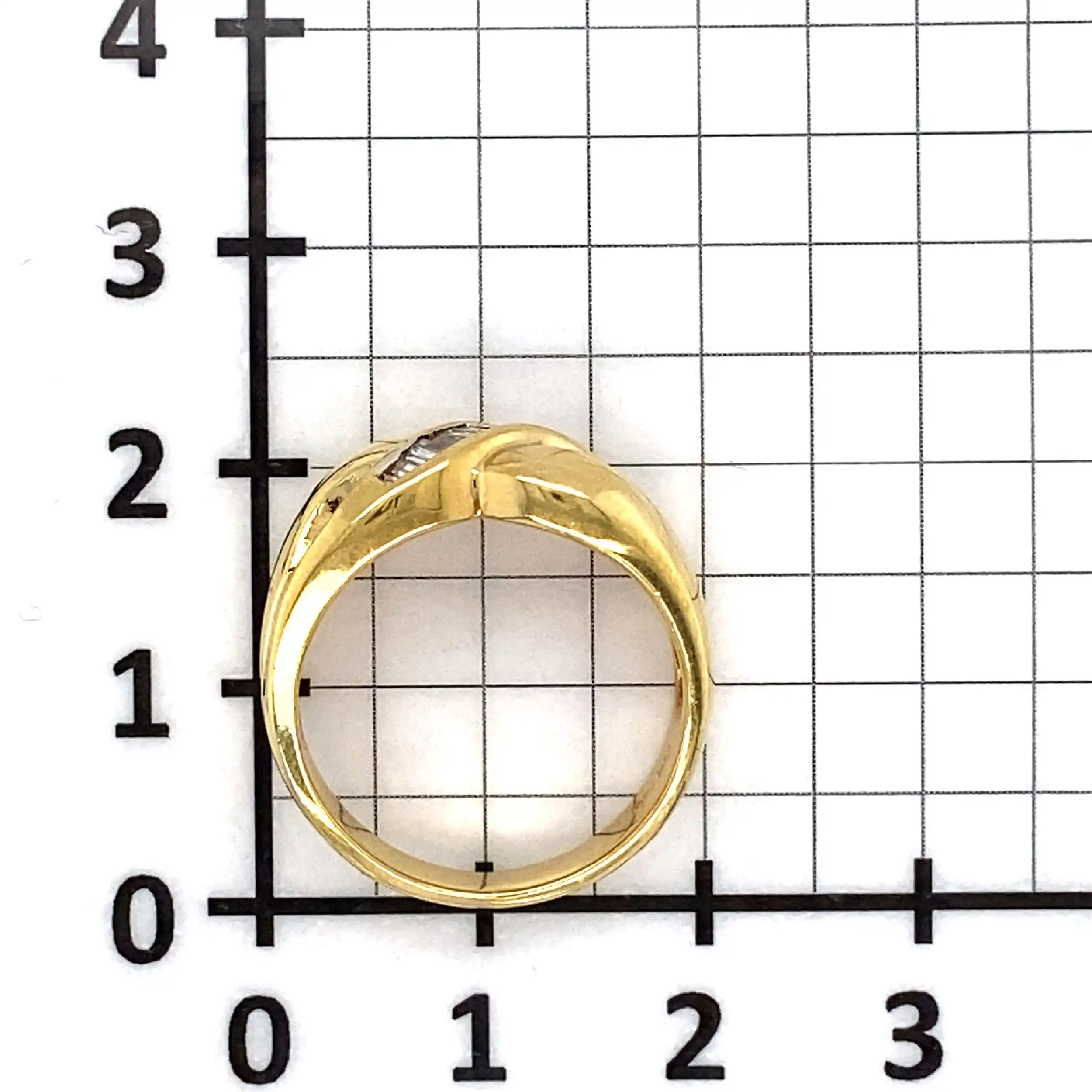 Ring Gelbgold mit Diamanten in Baguetteschliff Ring Gelbgold mit Diamanten in Baguetteschliff