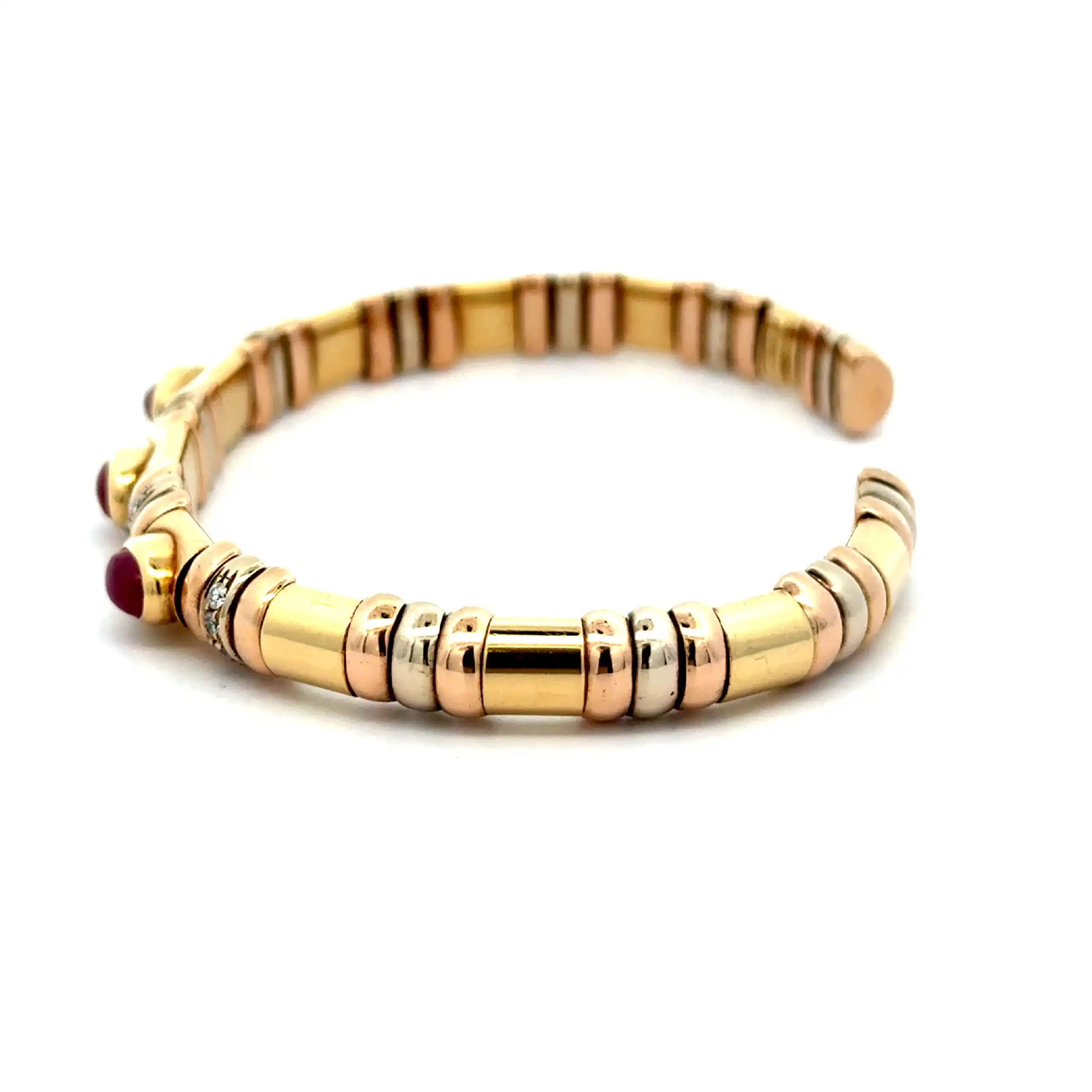 Armreif/ Spange Tricolor mit Rubin Cabochonsteinen & Brillanten Armreif/ Spange Tricolor mit Rubin Cabochonsteinen & Brillanten