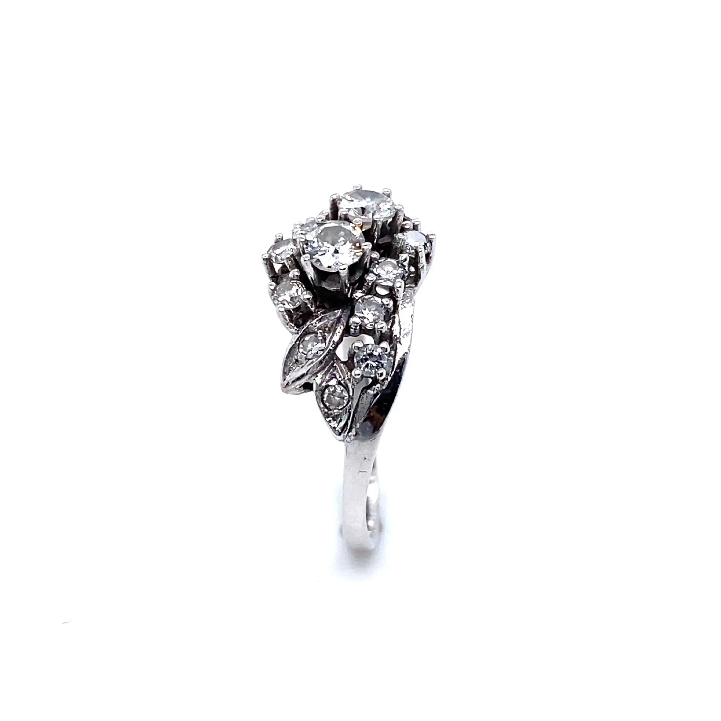 Ring mit Brillanten und Diamanten Ring mit Brillanten und Diamanten