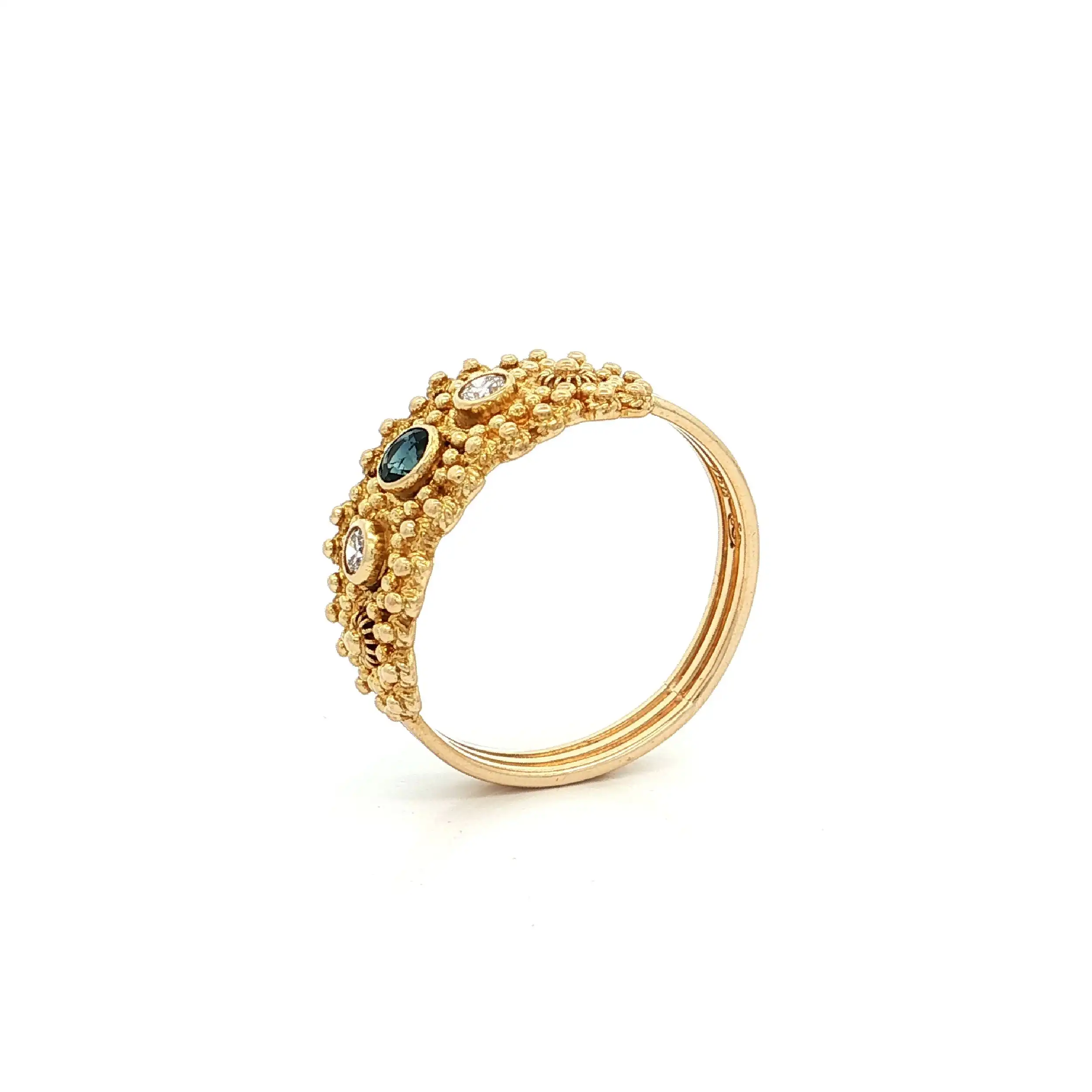 Ring Gelbgold mit Saphir und Brillanten Ring Gelbgold mit Saphir und Brillanten