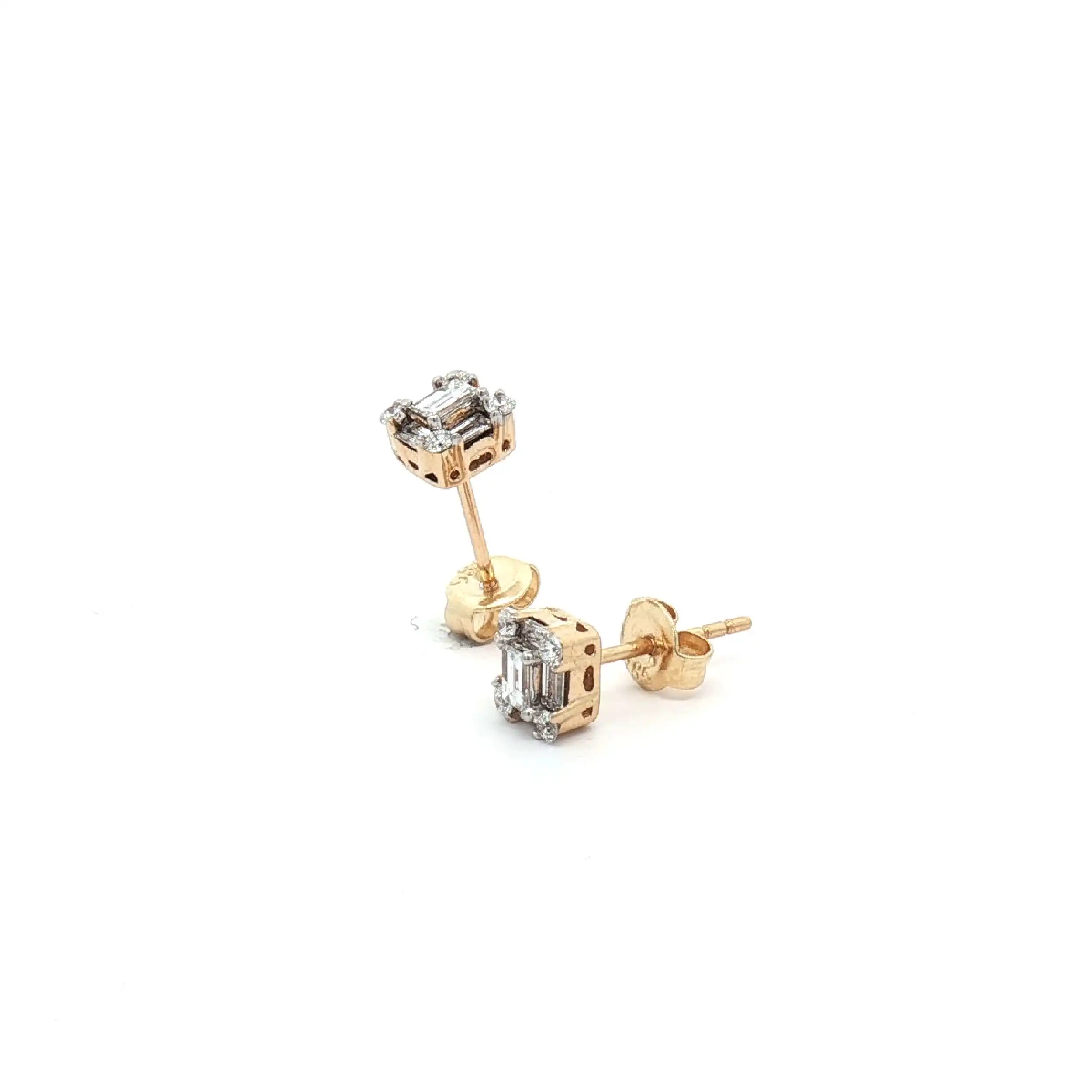 Ohrstecker Bicolor mit Diamanten im Smaragdschliff und Brillanten Ohrstecker Bicolor mit Diamanten im Smaragdschliff und Brillanten