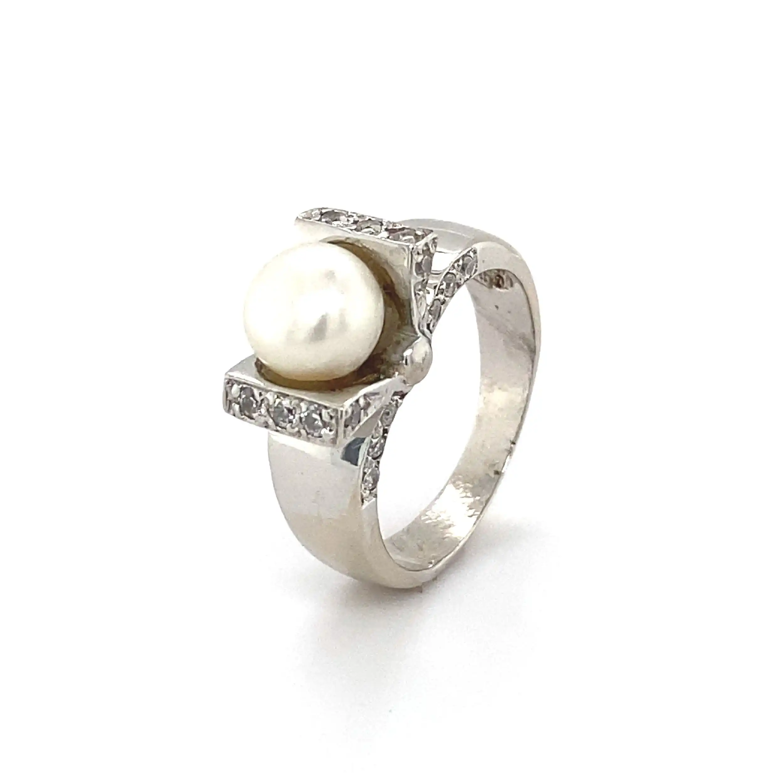 Ring Weißgold mit Perle und Zirkonia Ring Weißgold mit Perle und Zirkonia