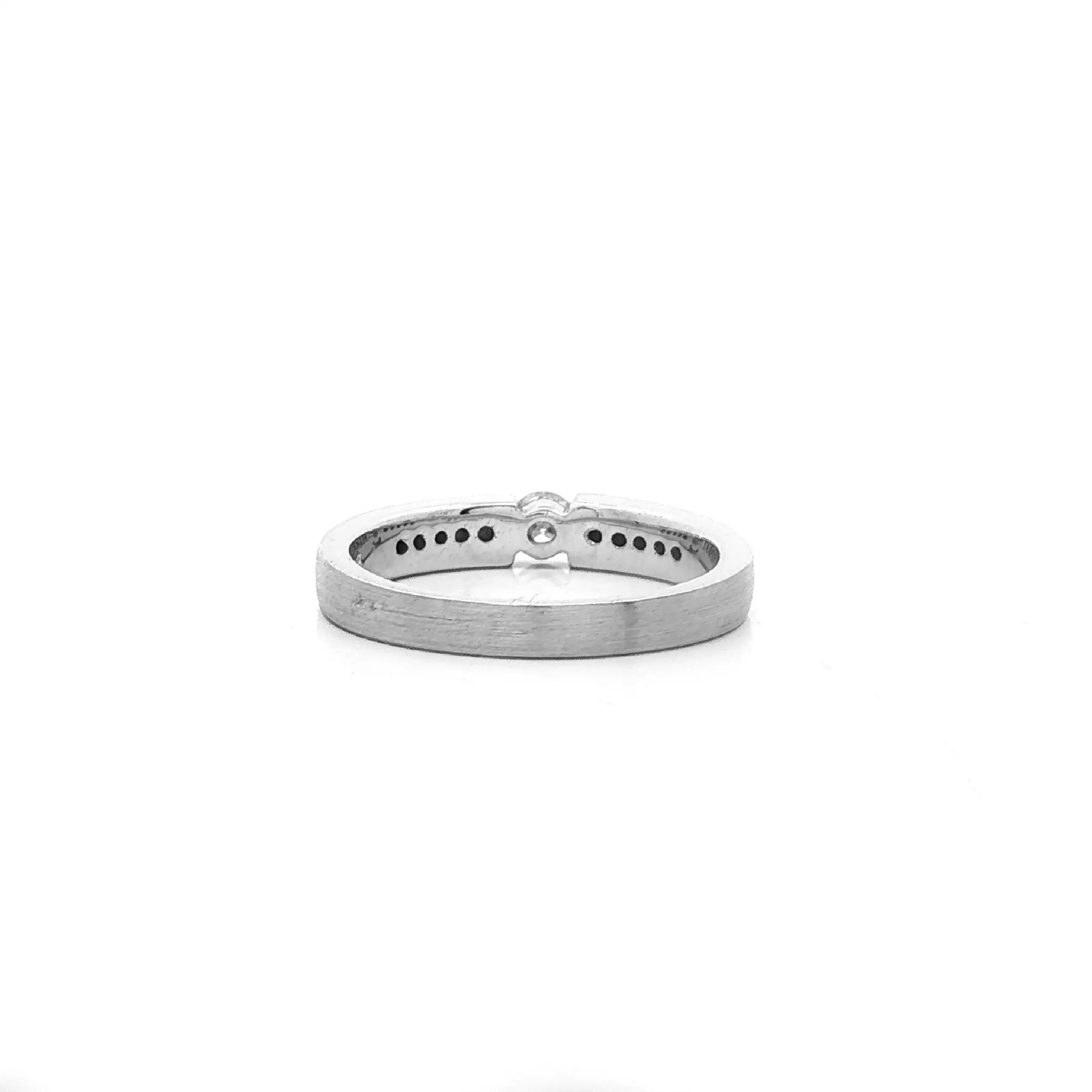 Ring Weißgold mit Brillanten Ring Weißgold mit Brillanten