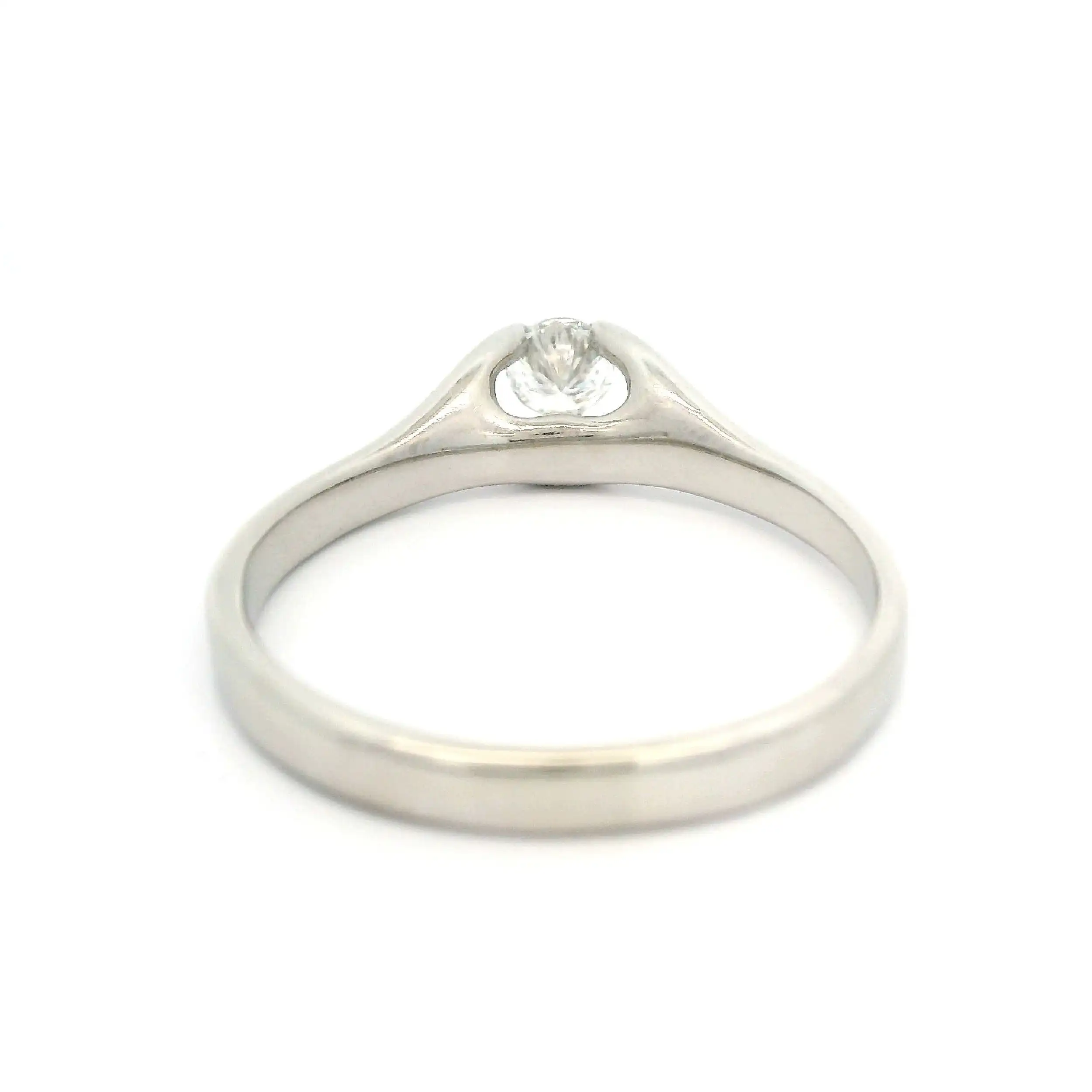 Ring Weißgold mit Brillant Ring Weißgold mit Brillant