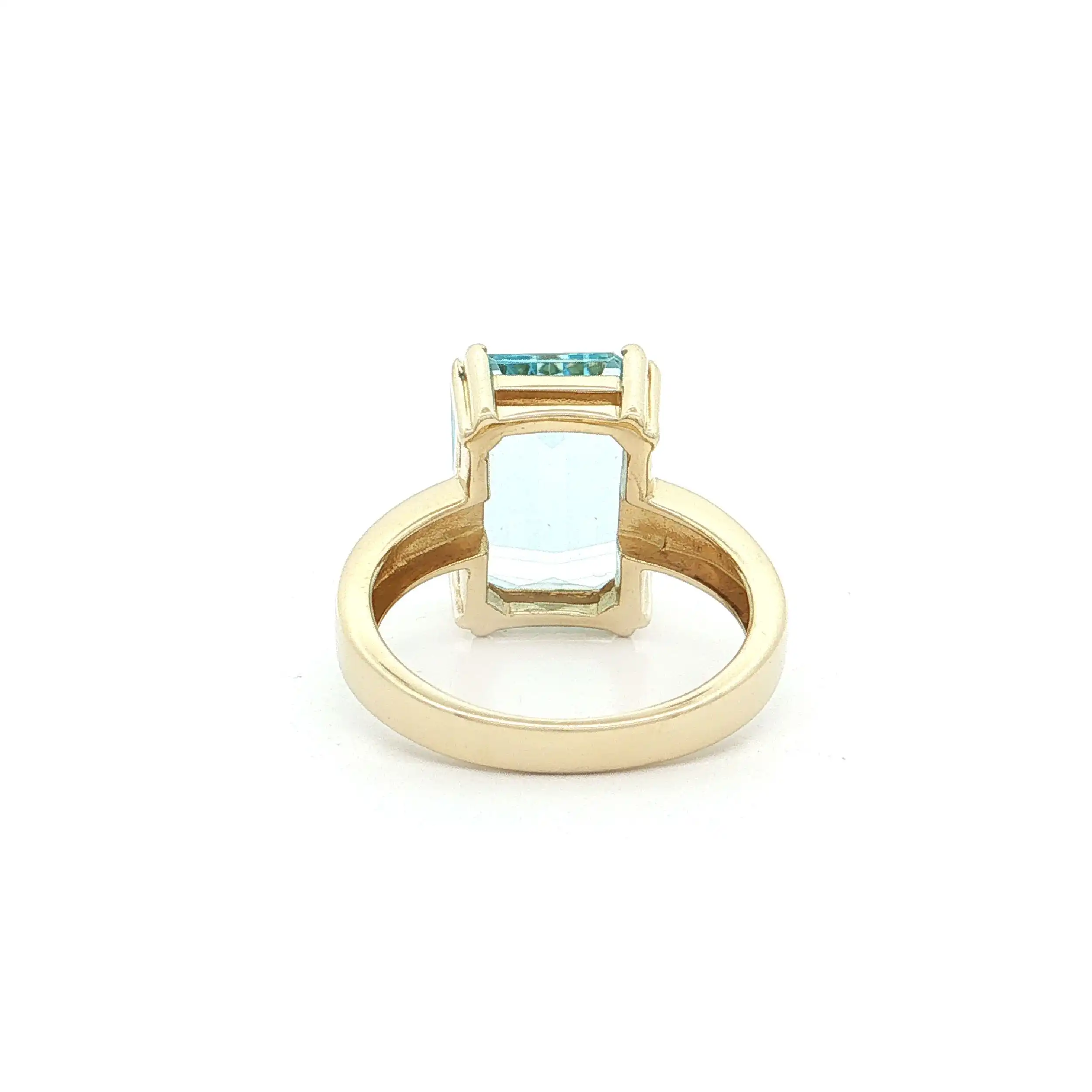 Ring Gelbgold mit Aquamarin Ring Gelbgold mit Aquamarin