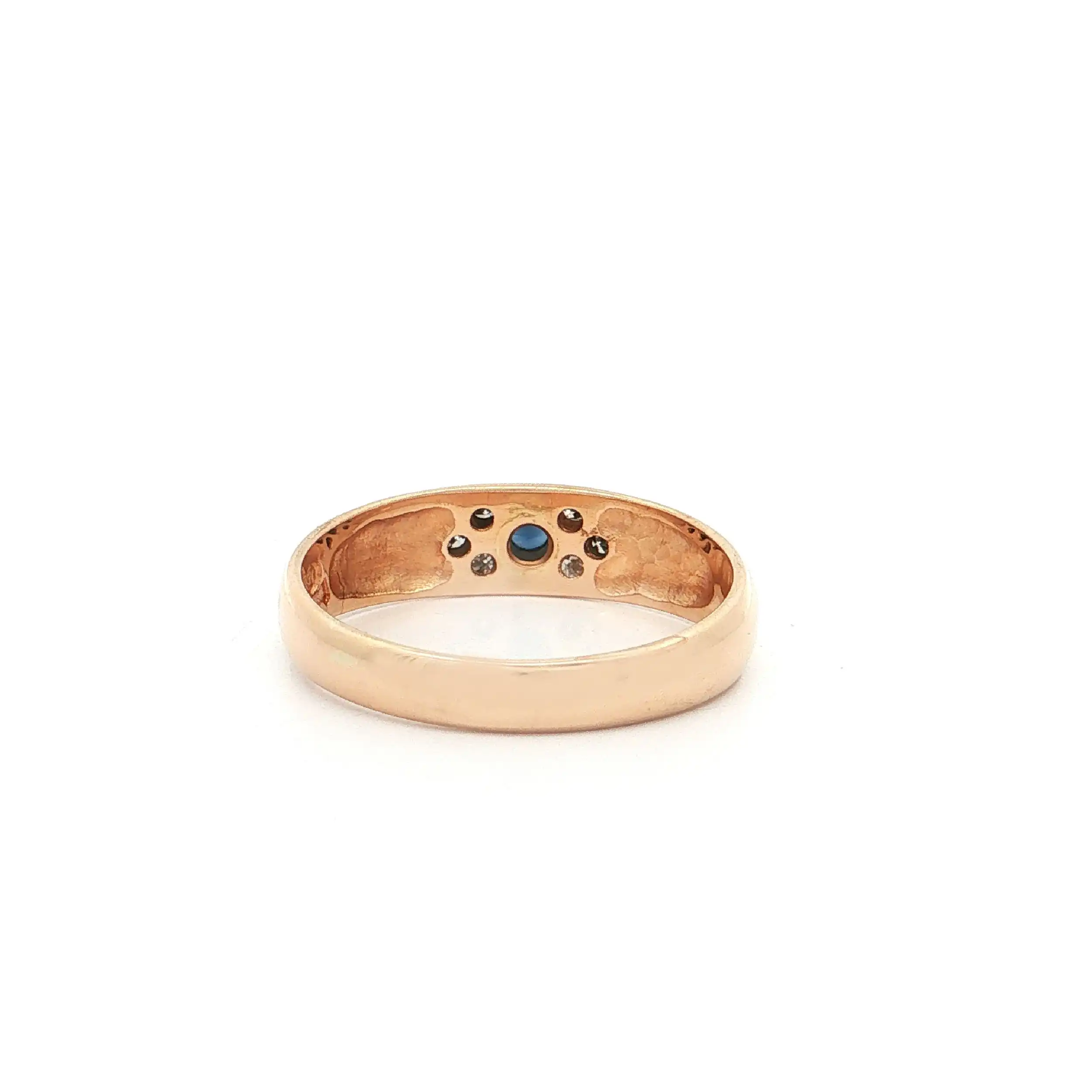 Ring Gelbgold mit Saphir und Diamanten Ring Gelbgold mit Saphir und Diamanten