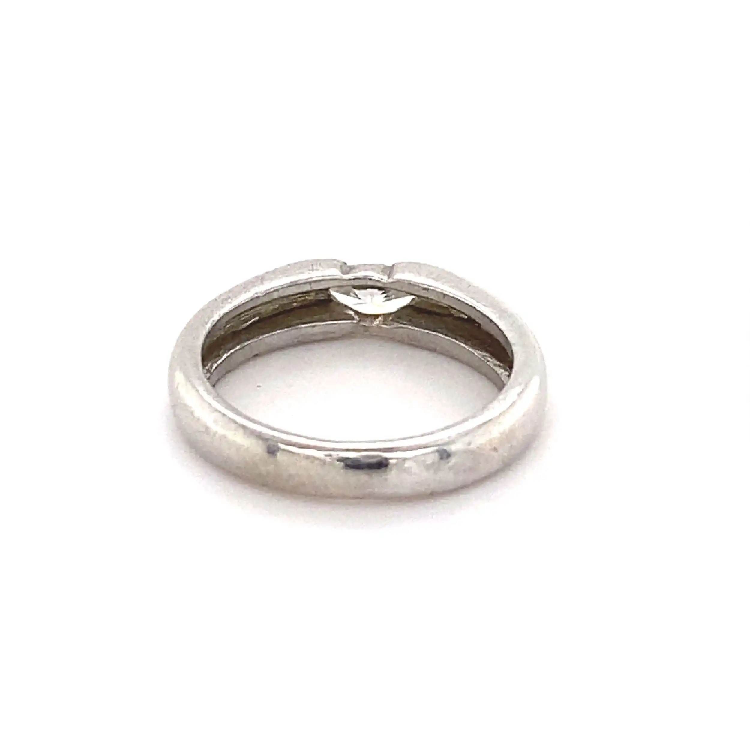 Ring Weißgold mit Diamant in Marquis-Schliff Ring Weißgold mit Diamant in Marquis-Schliff