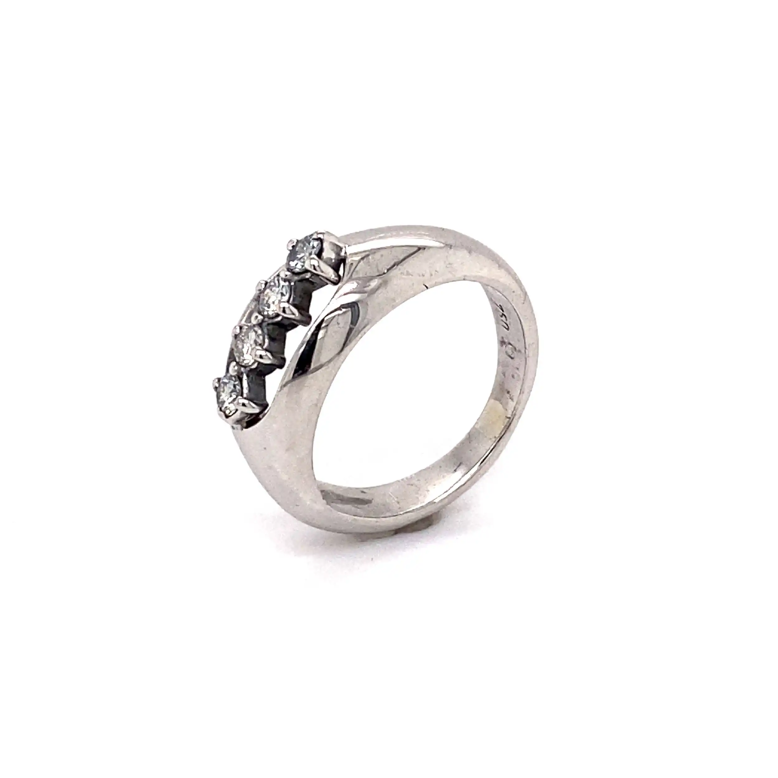 Ring Weißgold mit Brillanten Ring Weißgold mit Brillanten