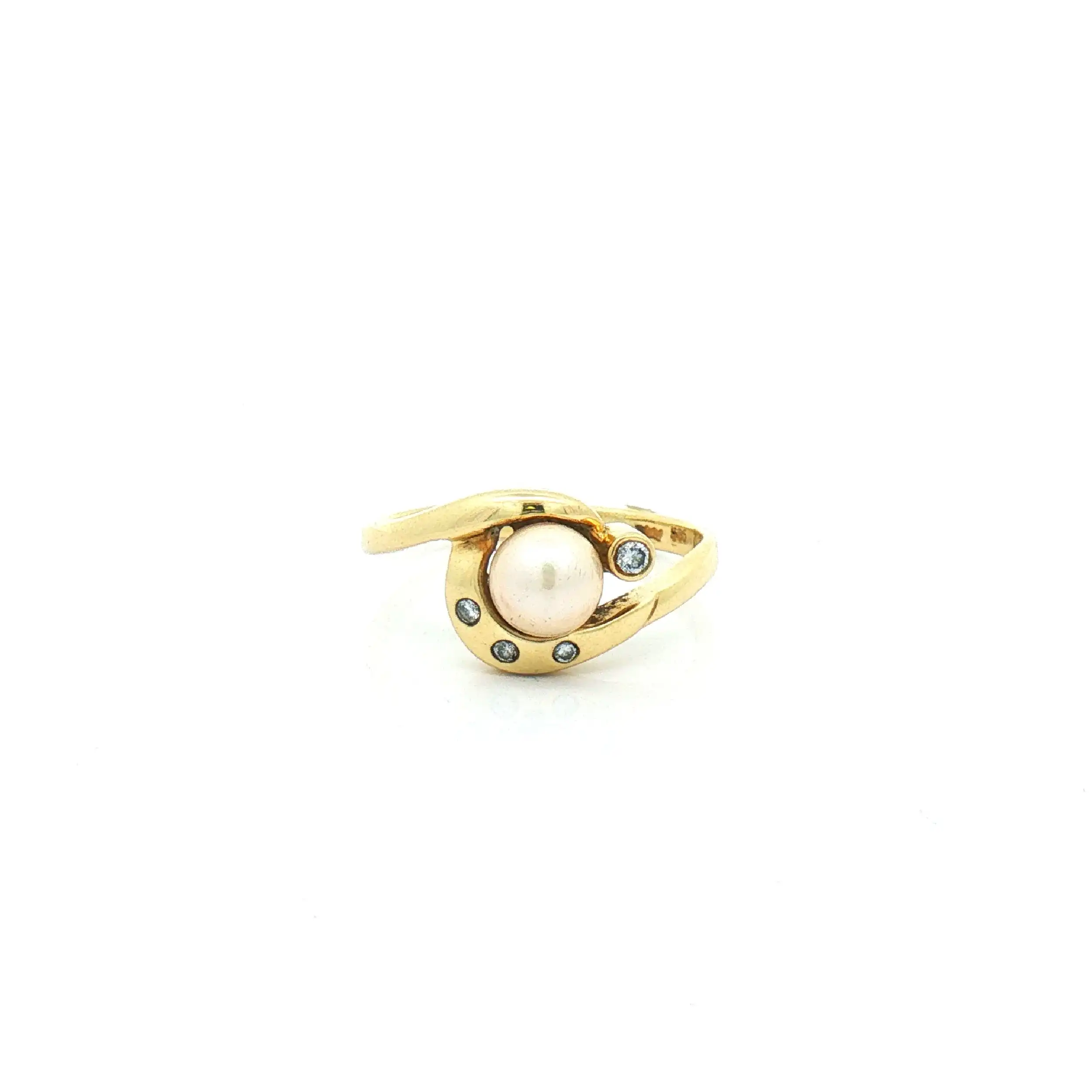 Ring Gelbgold mit Perle und Brillanten
