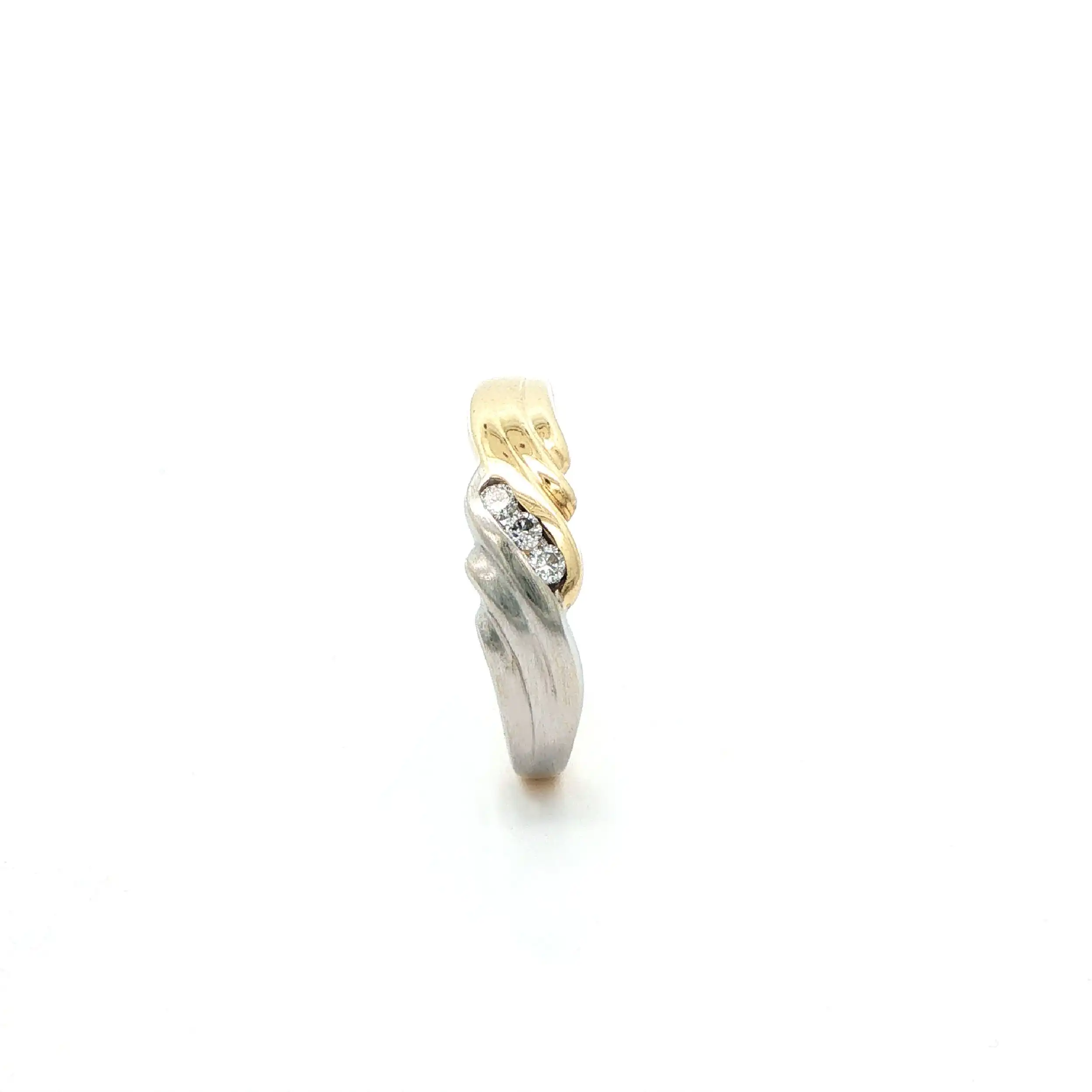 Ring Bicolor mit Brillanten Ring Bicolor mit Brillanten