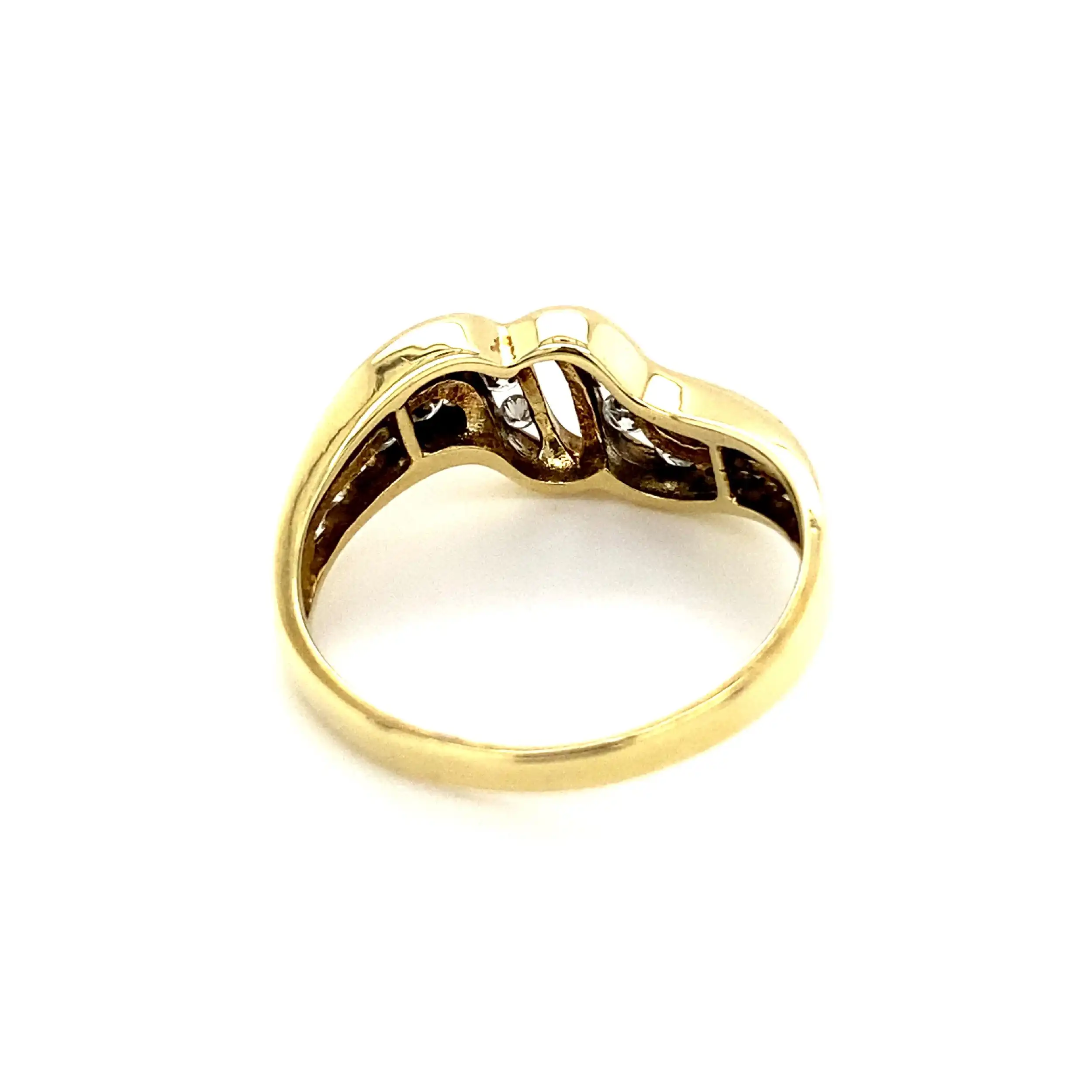 Ring Gelbgold mit Brillanten, graviert mit 0,59ct. Ring Gelbgold mit Brillanten, graviert mit 0,59ct.