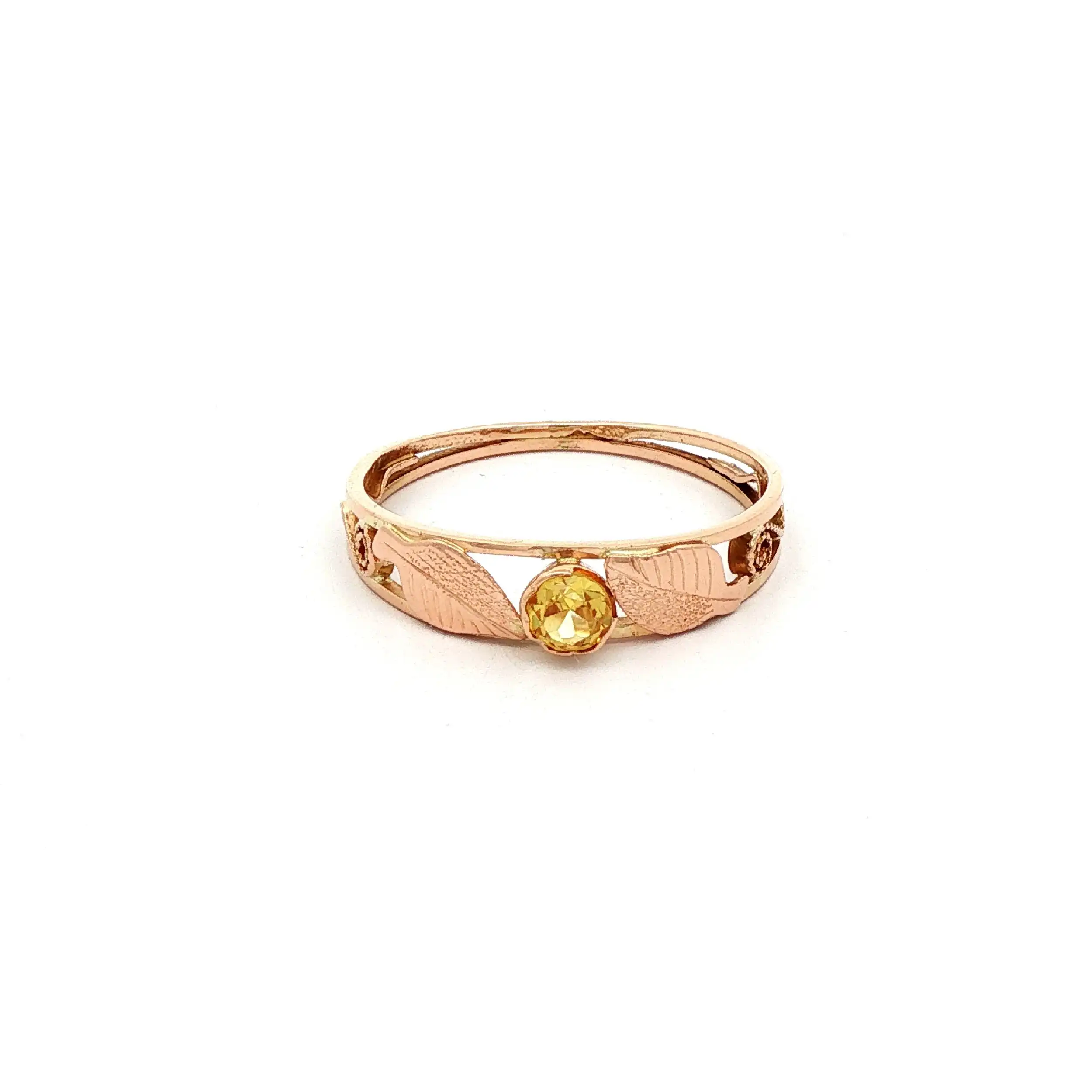 Ring Rotgold mit gelbem Farbstein