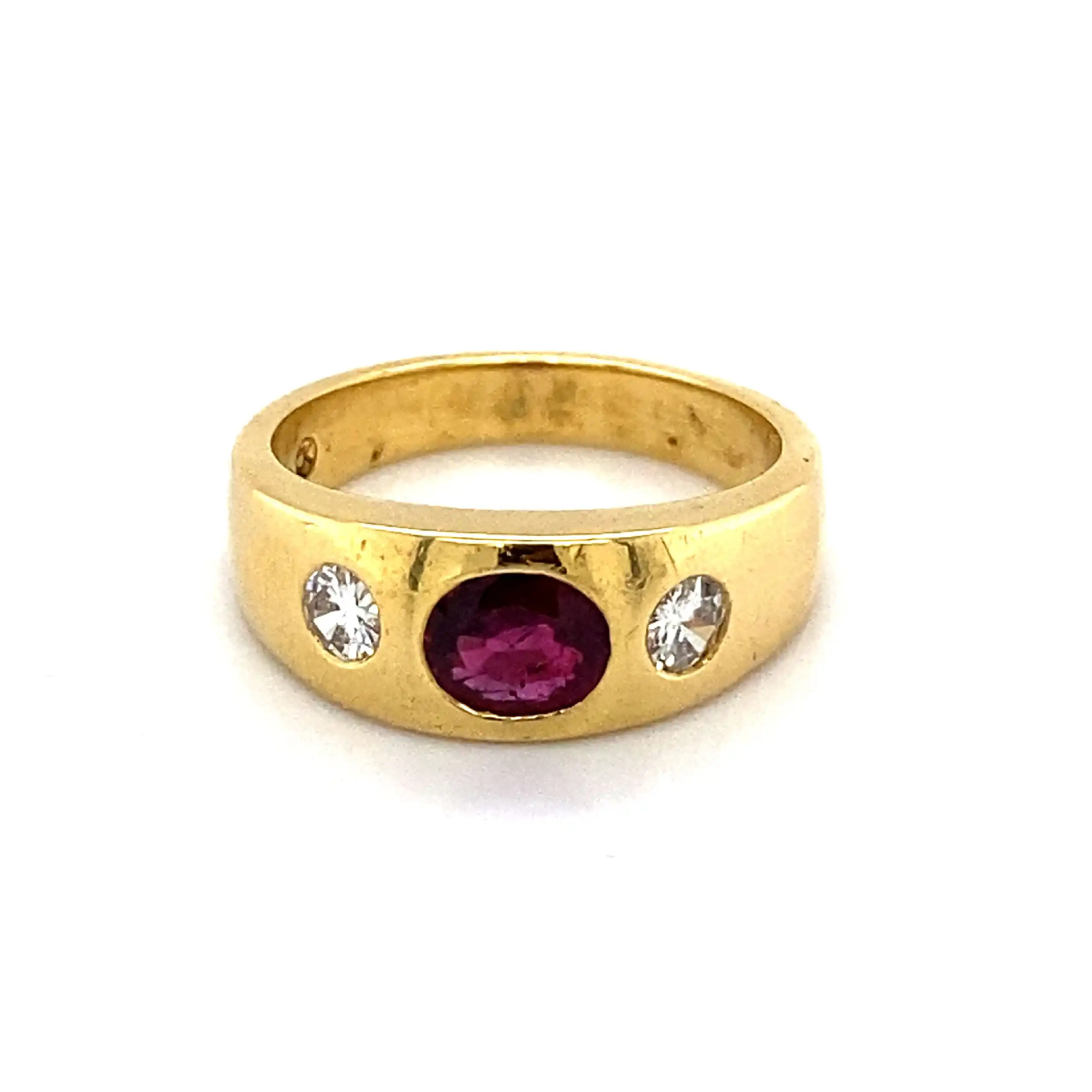 Ring Gelbgold mit Rubin und Brillanten Ring Gelbgold mit Rubin und Brillanten
