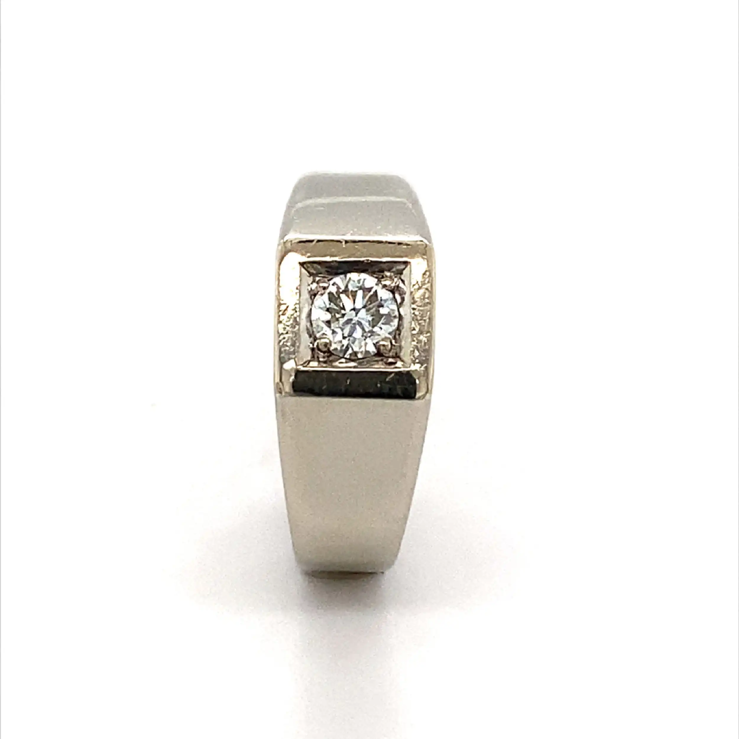 Ring Weißgold mit Brillant Ring Weißgold mit Brillant