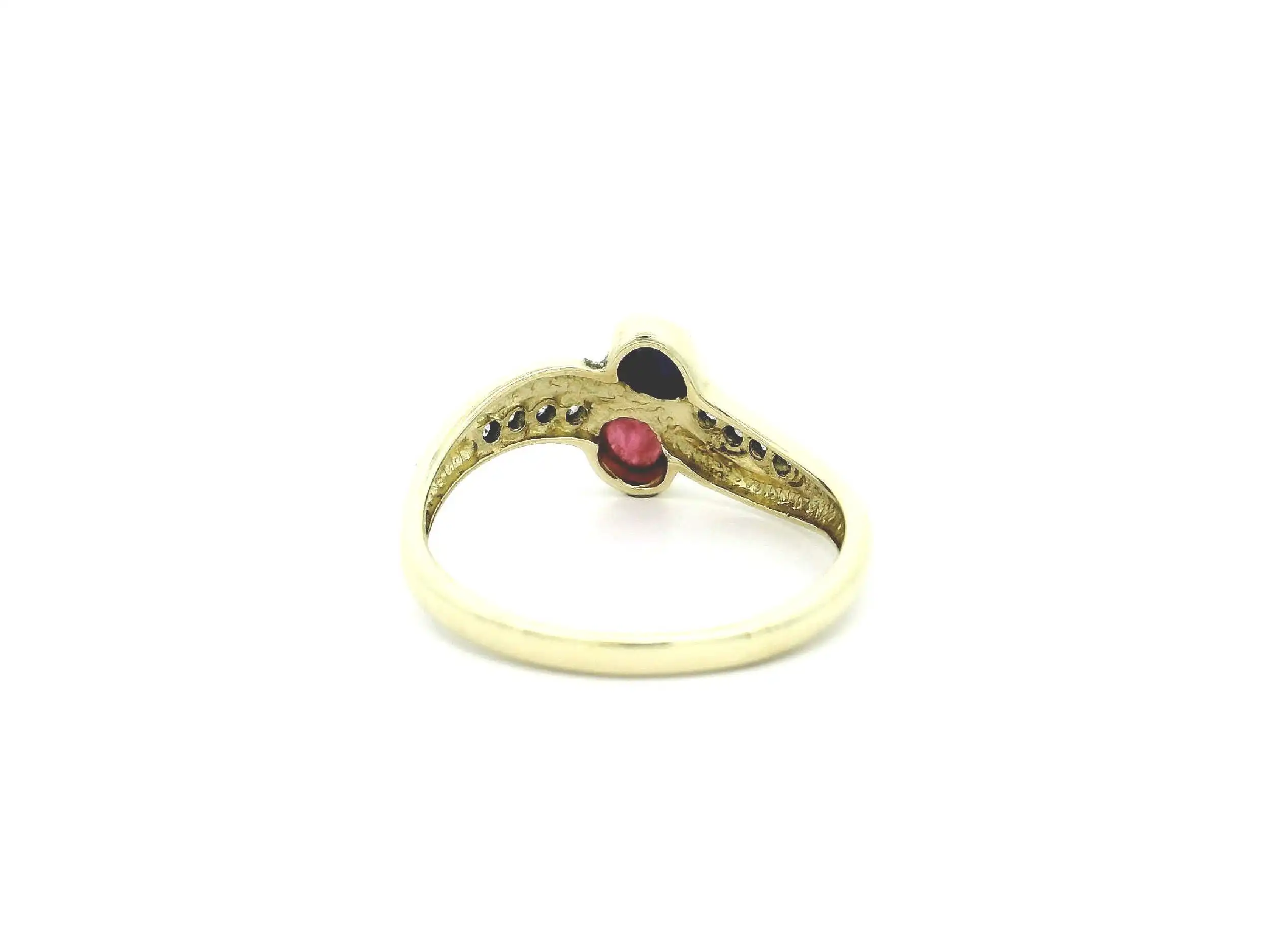Ring Gelbgold mit Rubin, Saphir Cabochon & Zirkonia