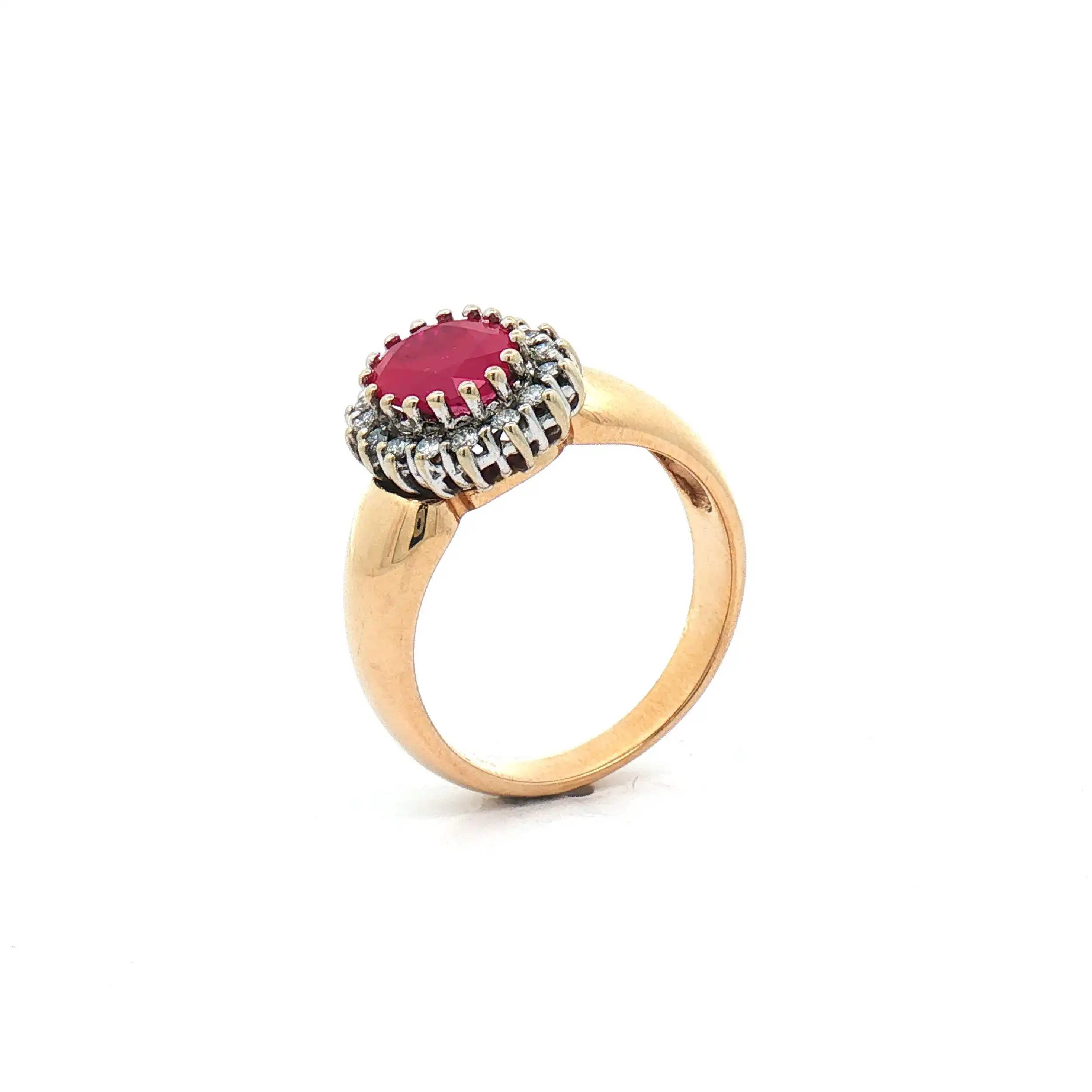 Ring Bicolor mit Rubin und Brillanten Ring Bicolor mit Rubin und Brillanten