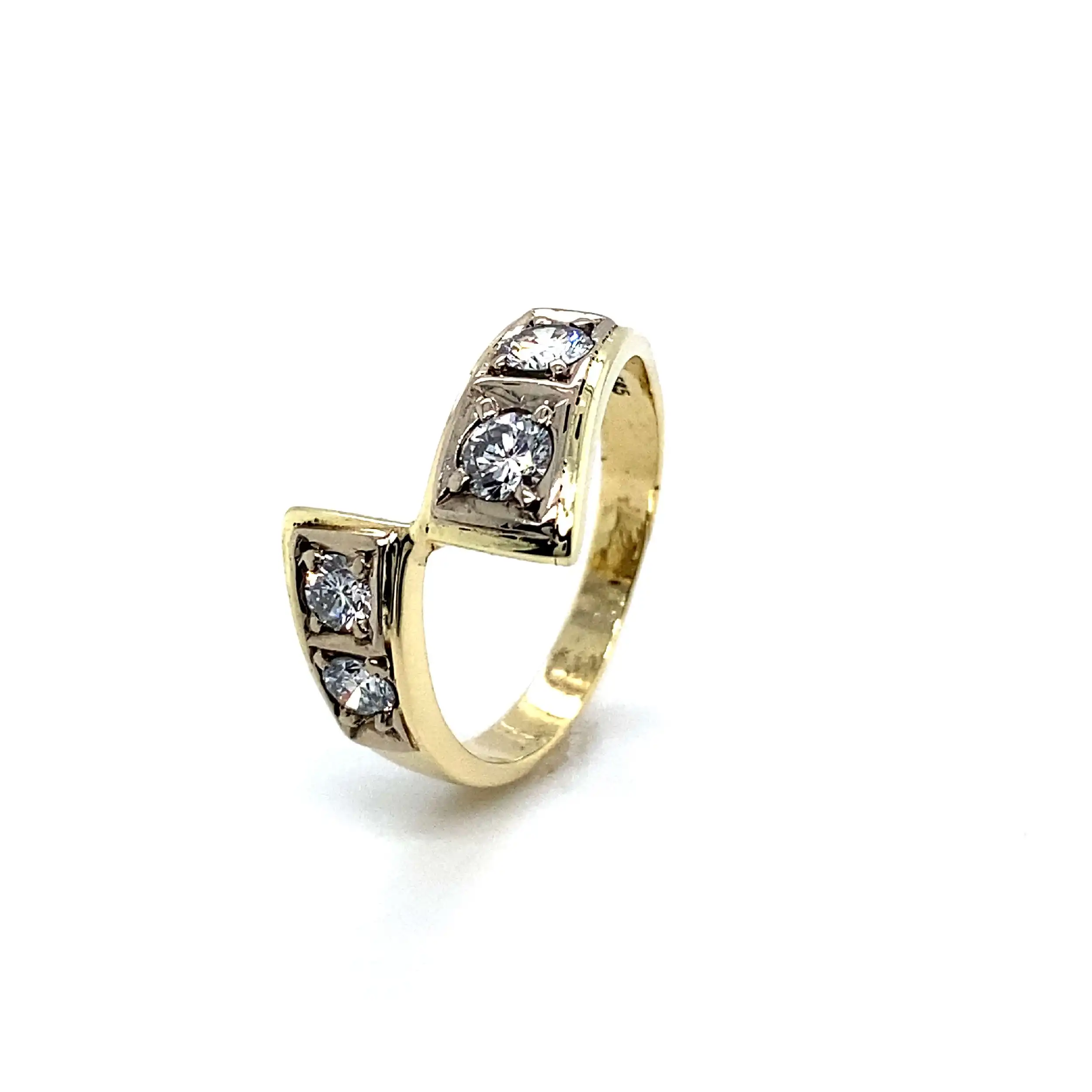 Ring Bicolor mit 4 Brillanten Ring Bicolor mit 4 Brillanten