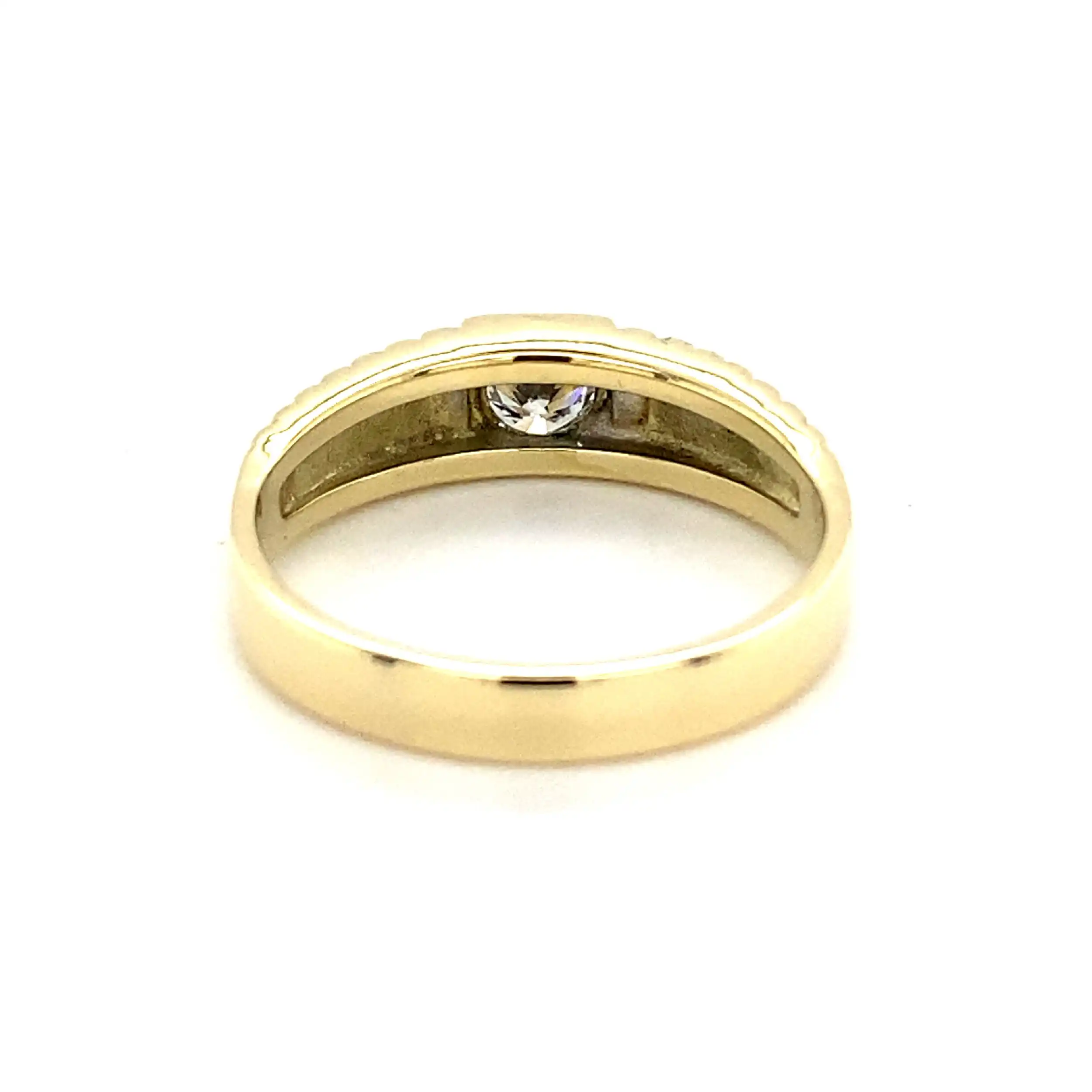 Ring Gelbgold mit Brillant-Solitär Ring Gelbgold mit Brillant-Solitär