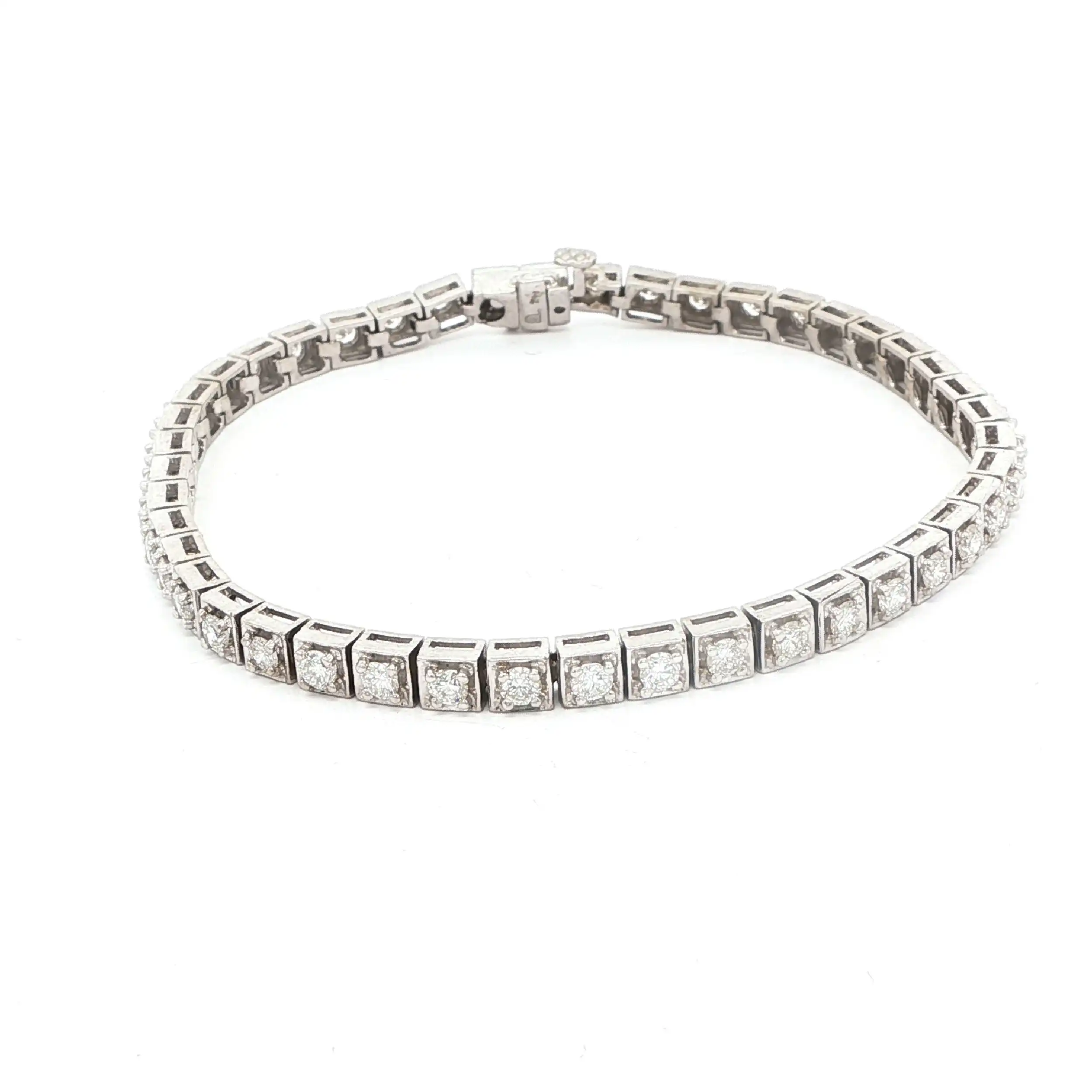 Tennisarmband Weißgold mit Brillanten Tennisarmband Weißgold mit Brillanten