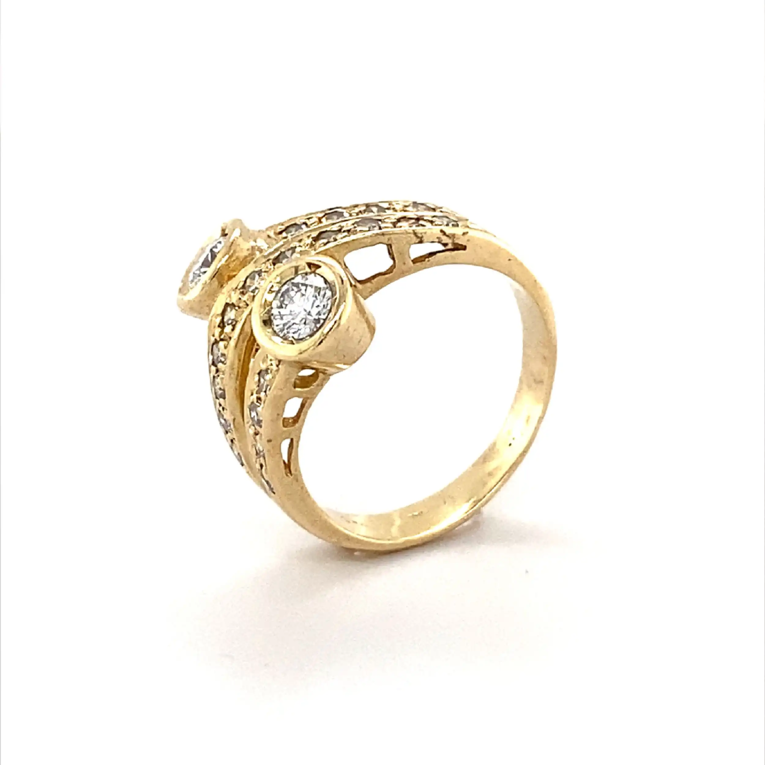 Ring Gelbgold mit Brillanten und Diamanten Ring Gelbgold mit Brillanten und Diamanten