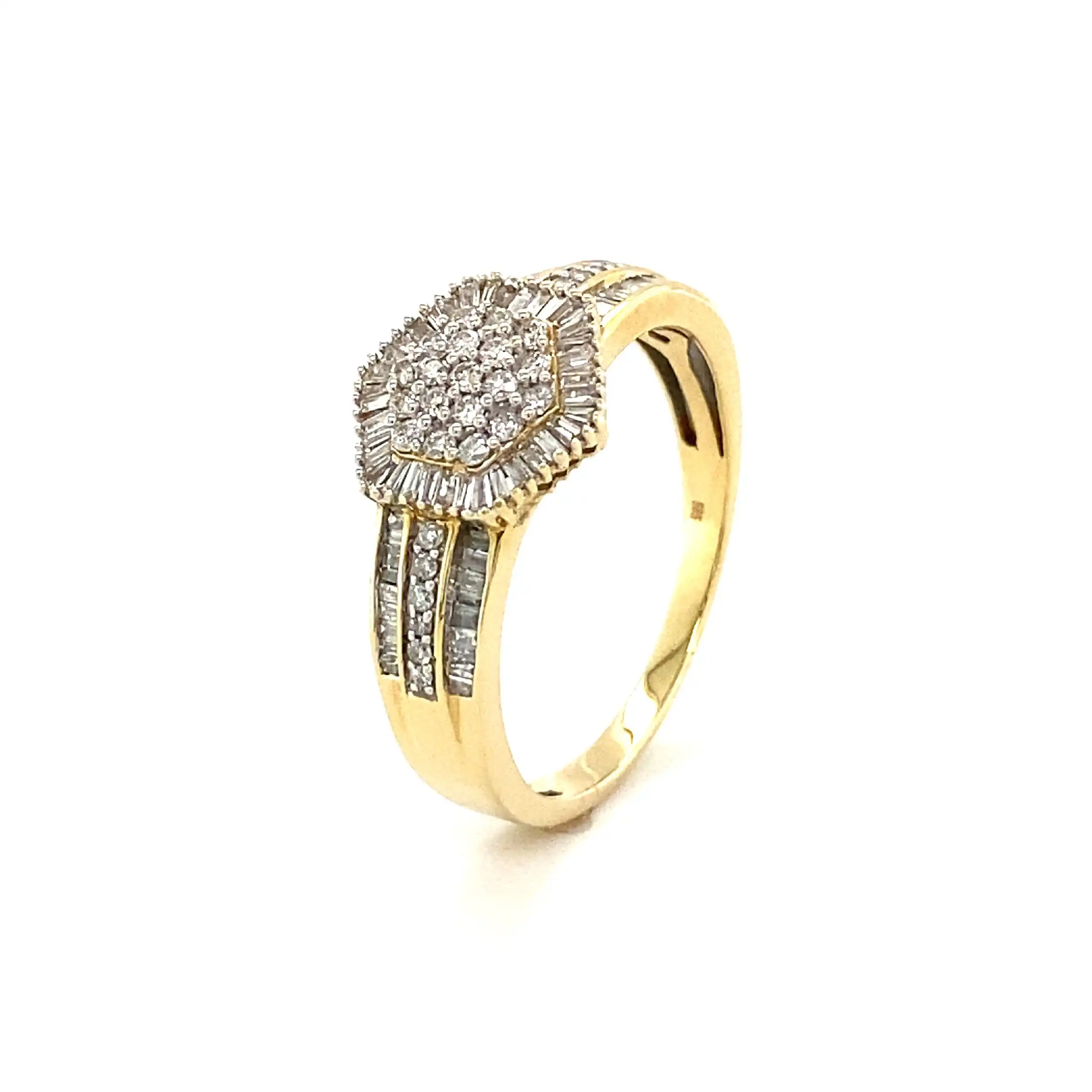 Ring Gelbgold mit Brillanten & Baguette Diamanten Ring Gelbgold mit Brillanten & Baguette Diamanten