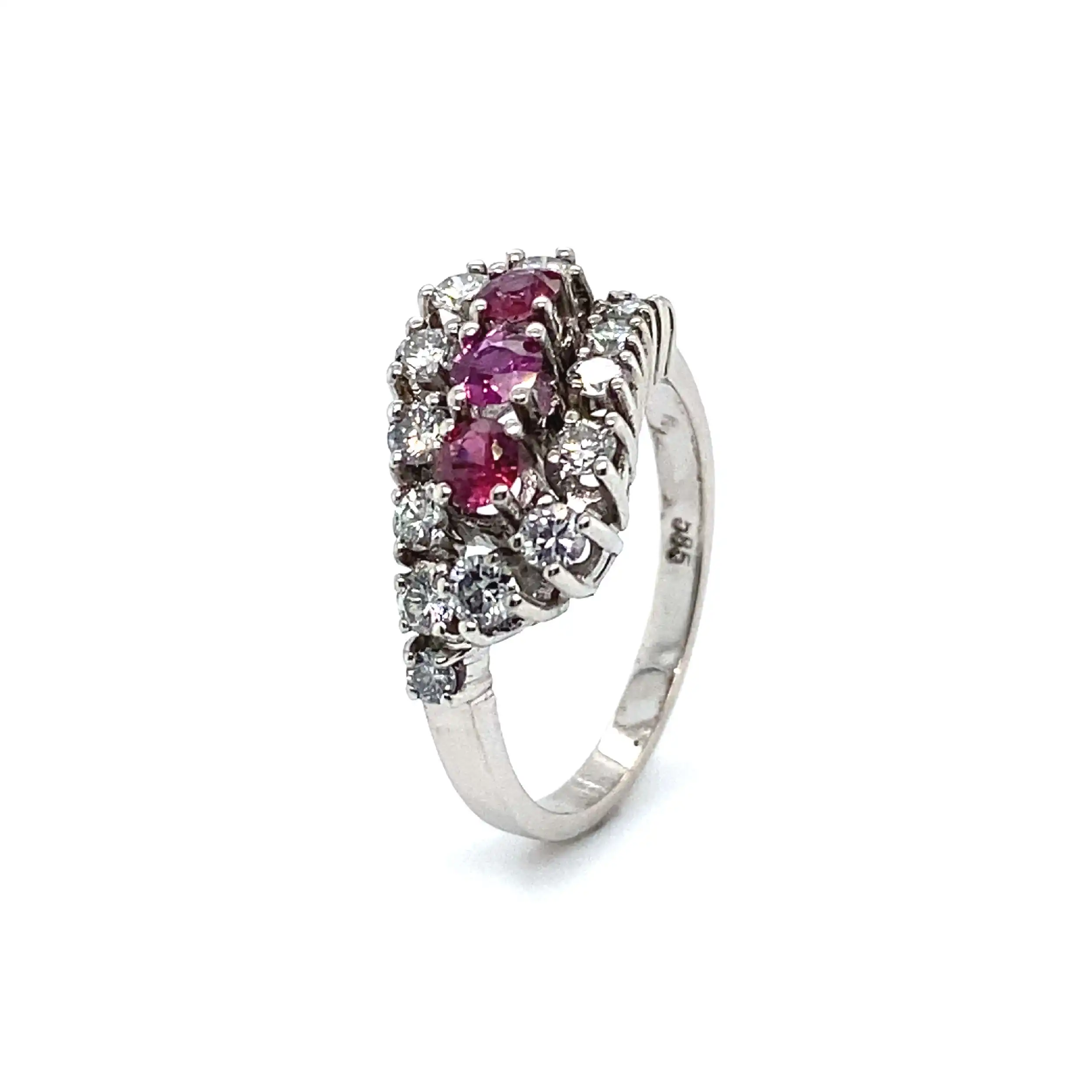 Ring Weißgold mit Brillanten und Rubinen Ring Weißgold mit Brillanten und Rubinen