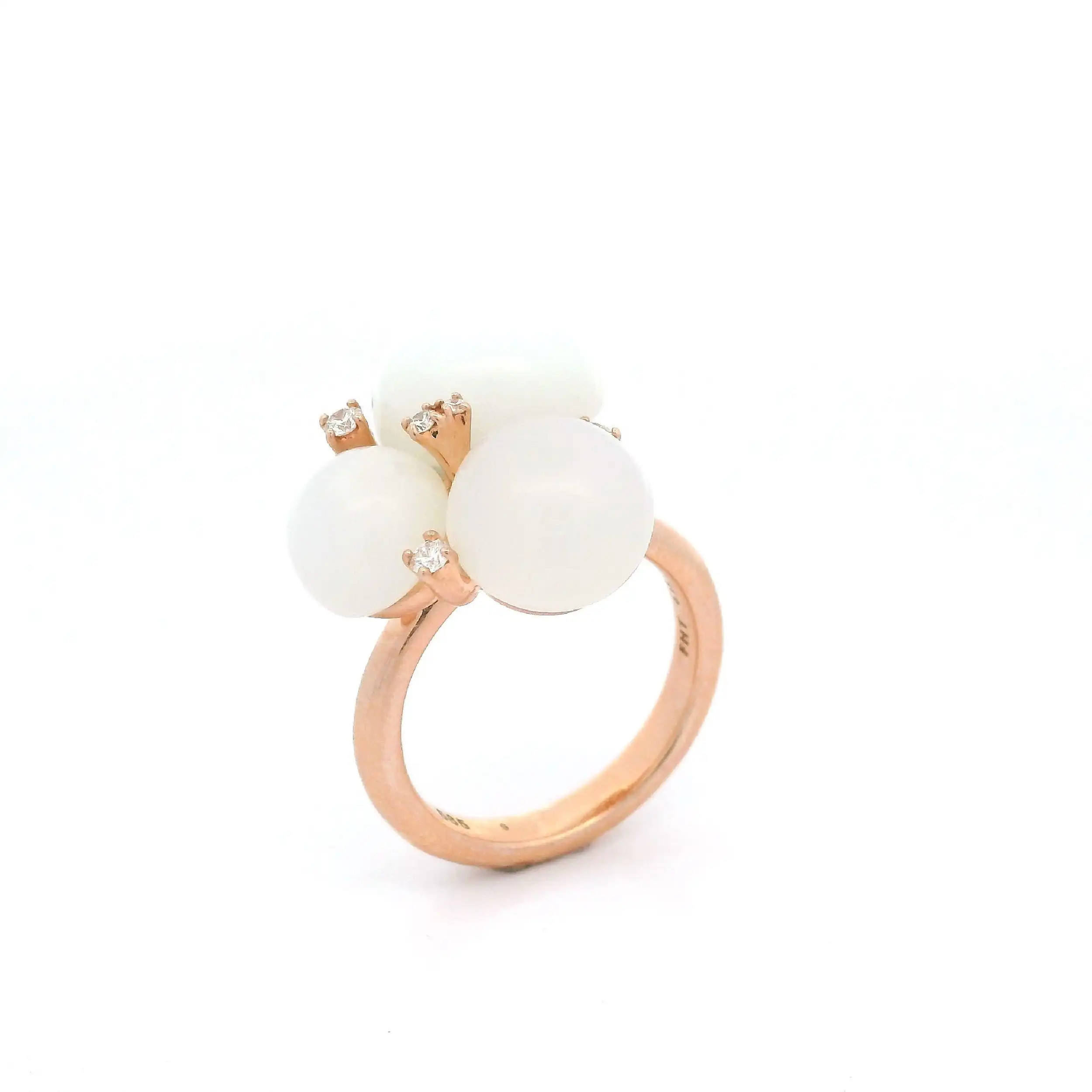 Ring Roségold mit Brillanten und Mondstein Cabochon mit 0,15ct graviert