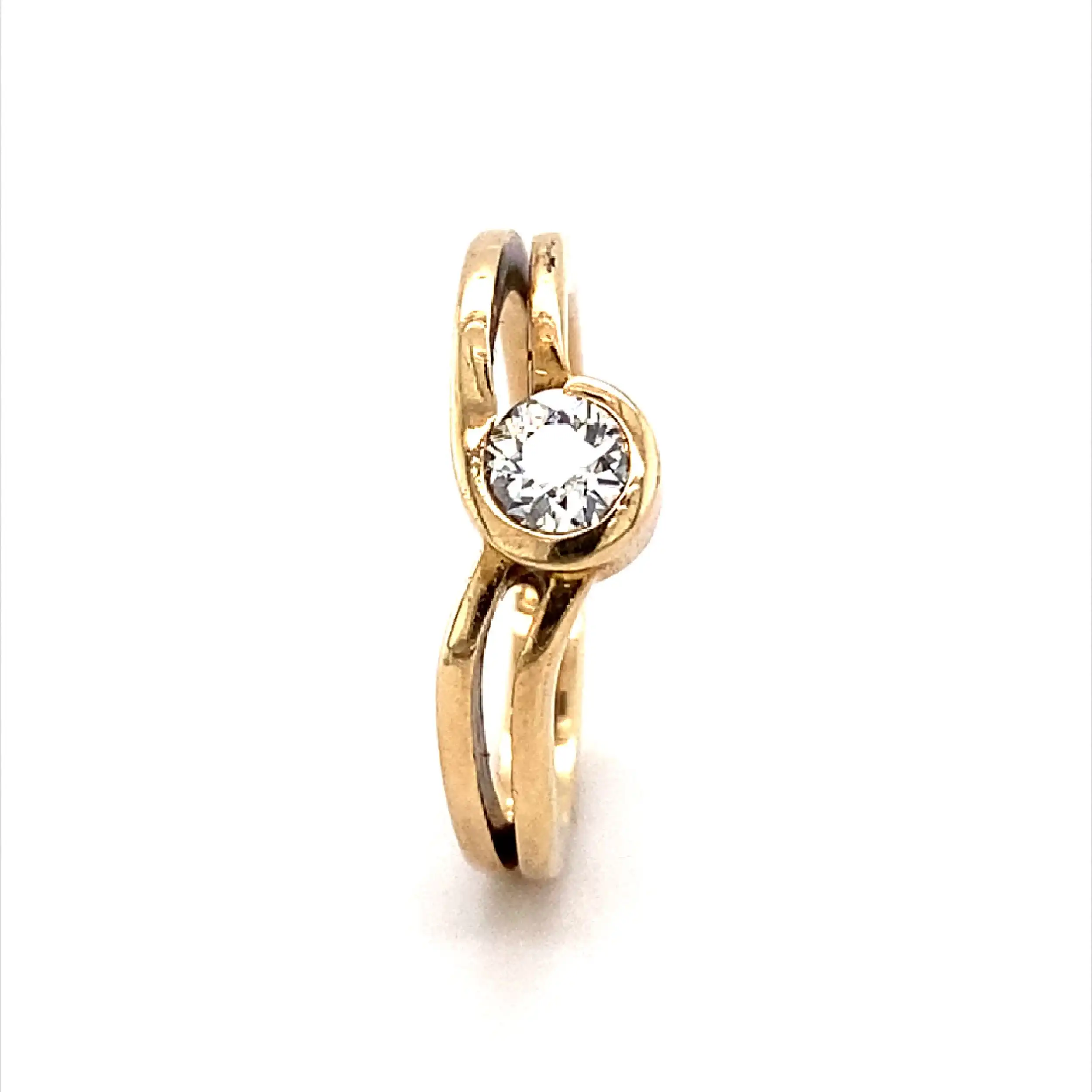 Ring Gelbgold mit Diamant Ring Gelbgold mit Diamant