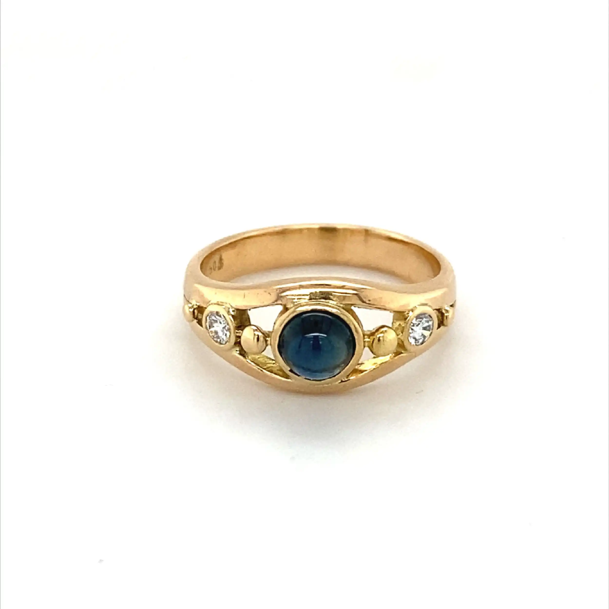 Ring Gelbgold mit blauem Cabochon und Brillanten Ring Gelbgold mit blauem Cabochon und Brillanten