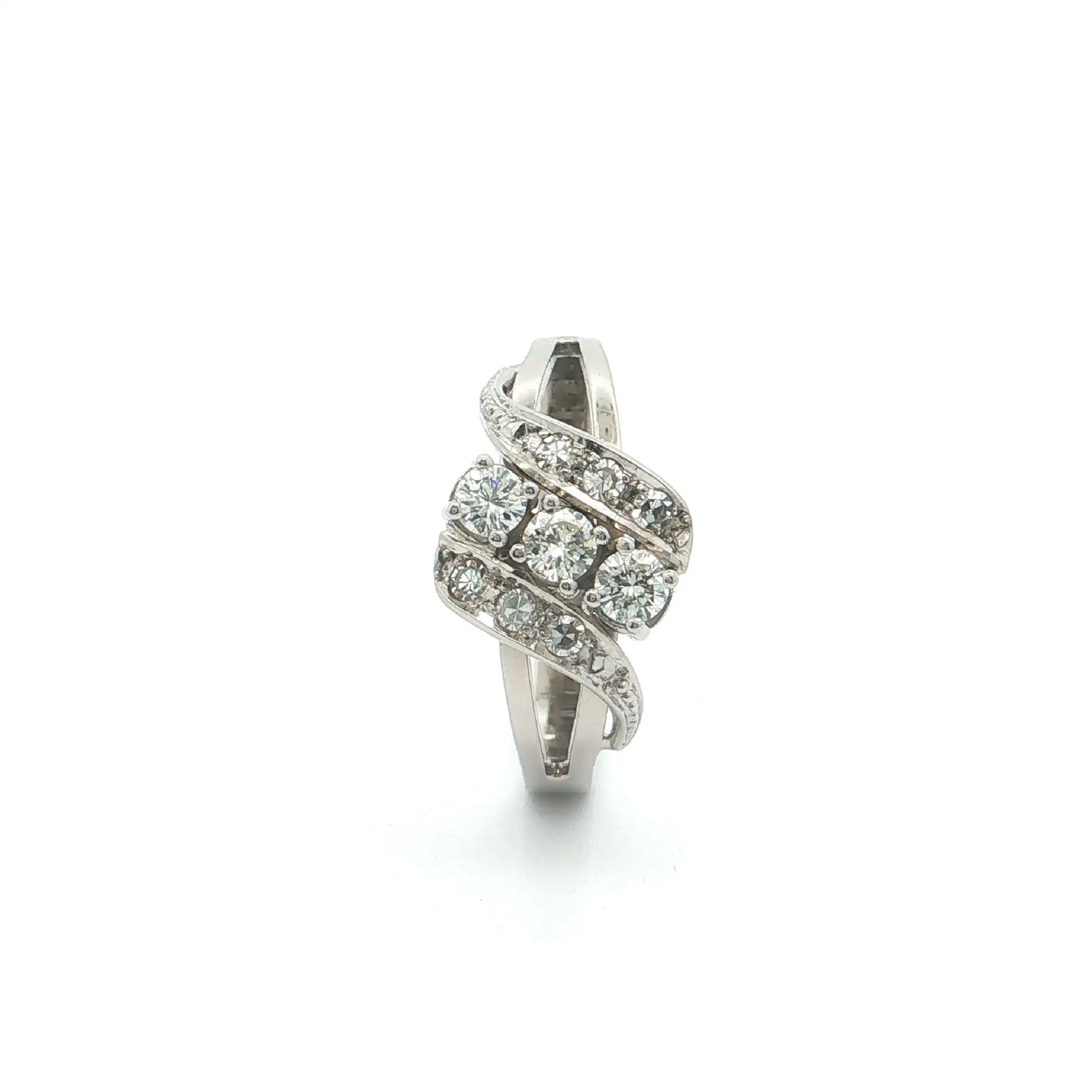 Ring Weißgold mit Brillanten und Diamanten