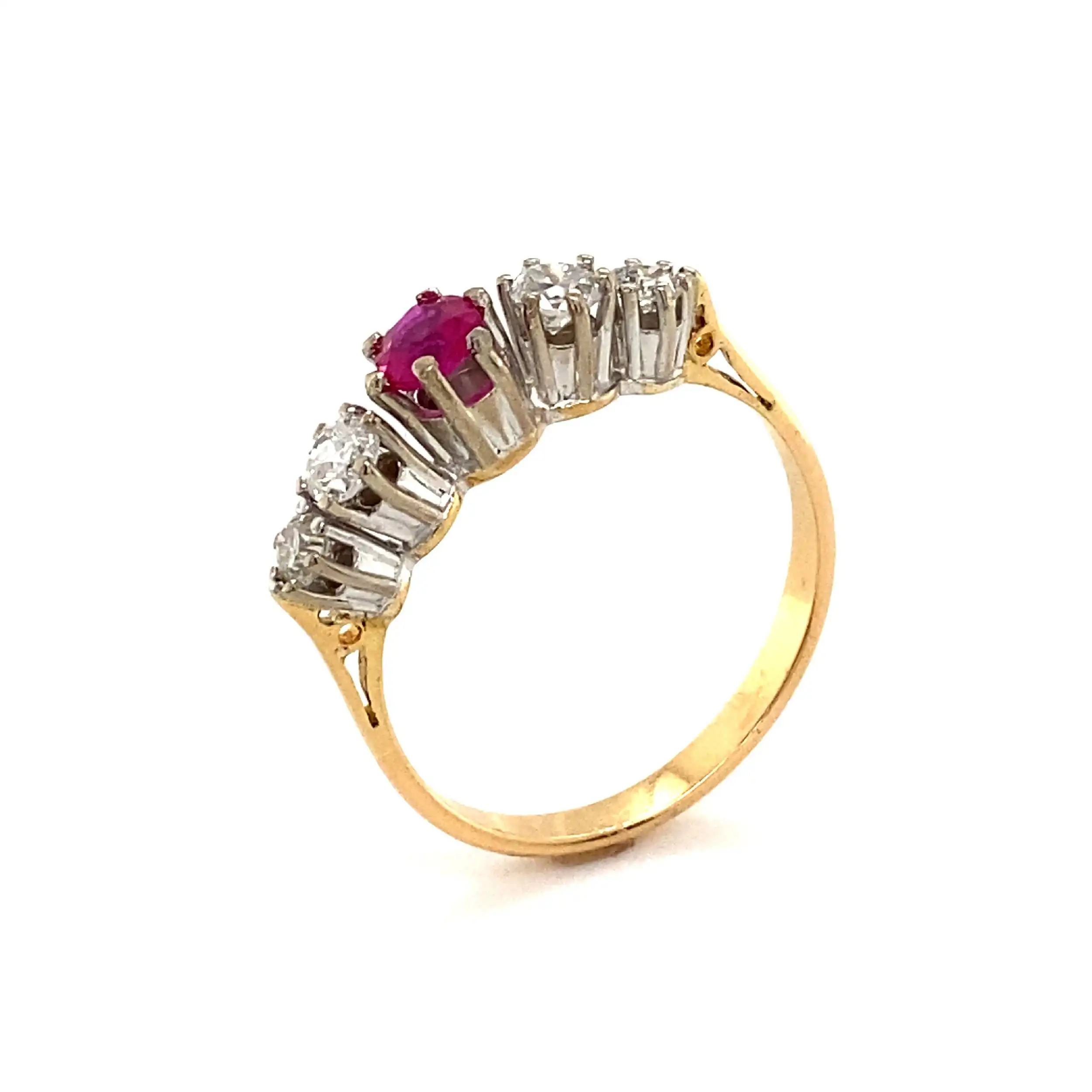 Ring Bicolor mit Rubin & Brillanten Ring Bicolor mit Rubin & Brillanten