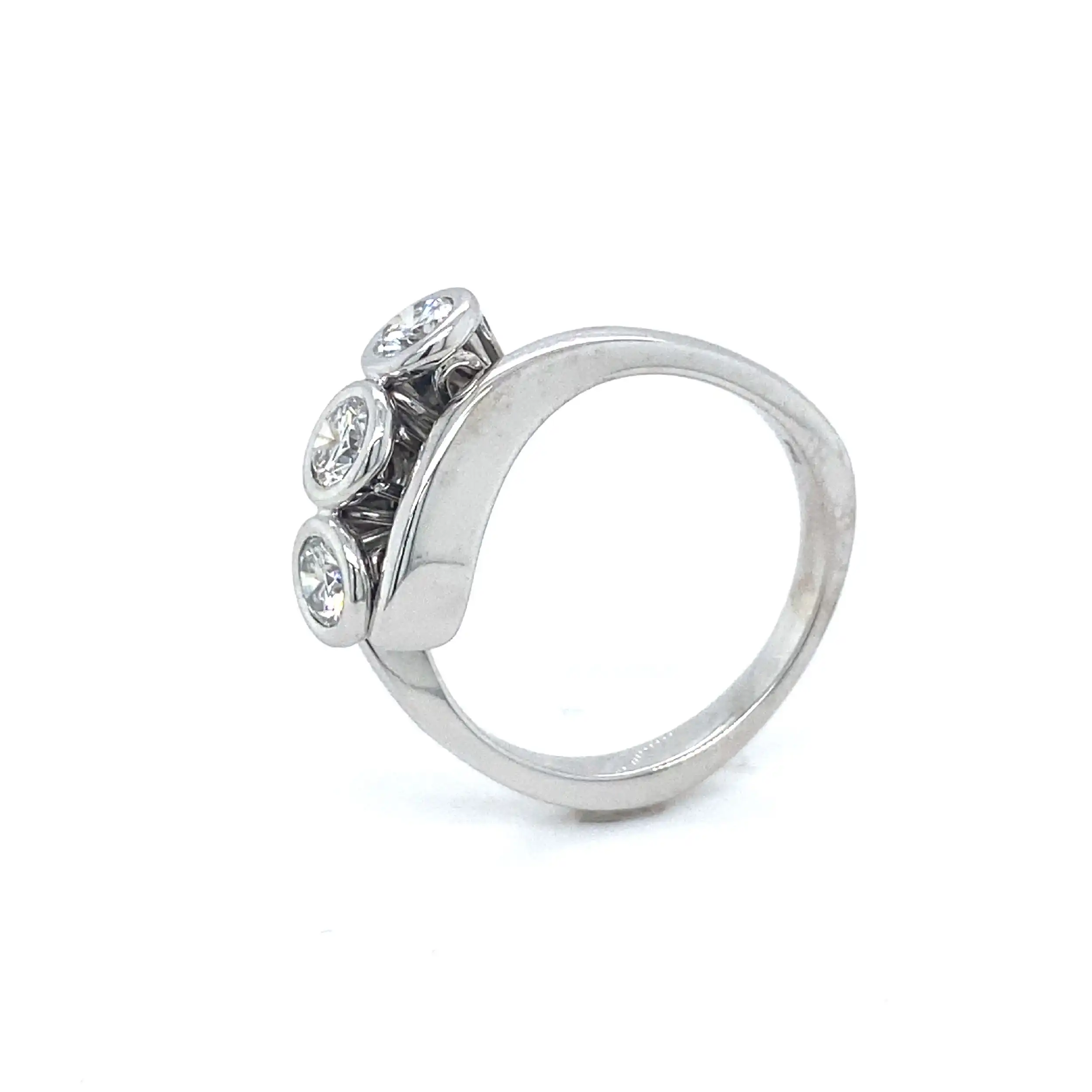 Ring Weißgold mit Brillanten Ring Weißgold mit Brillanten